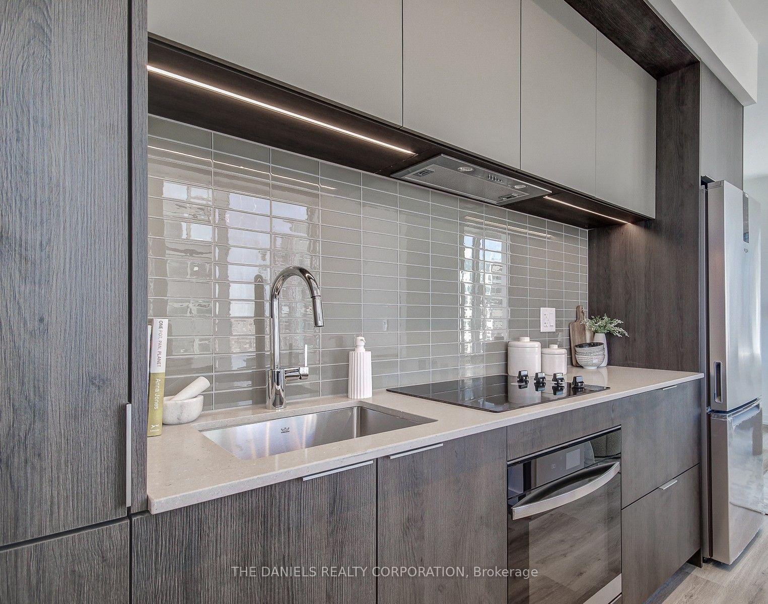 395 Square One Drive 3706 #3706, Mississauga — Condo for sale, photo 1