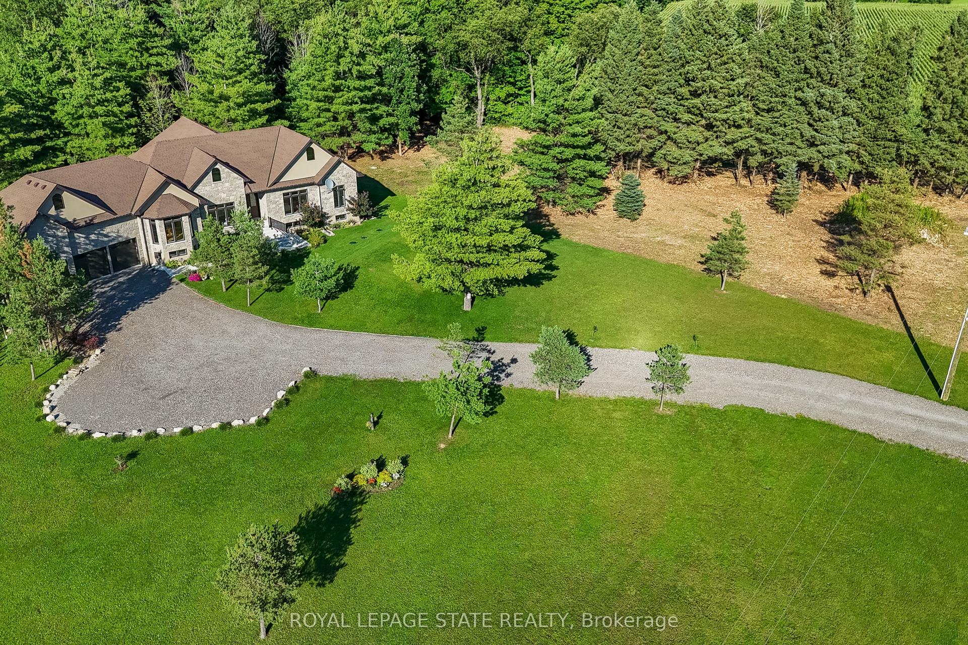 986 Highway 8, Hamilton — Detached for sale, photo 1