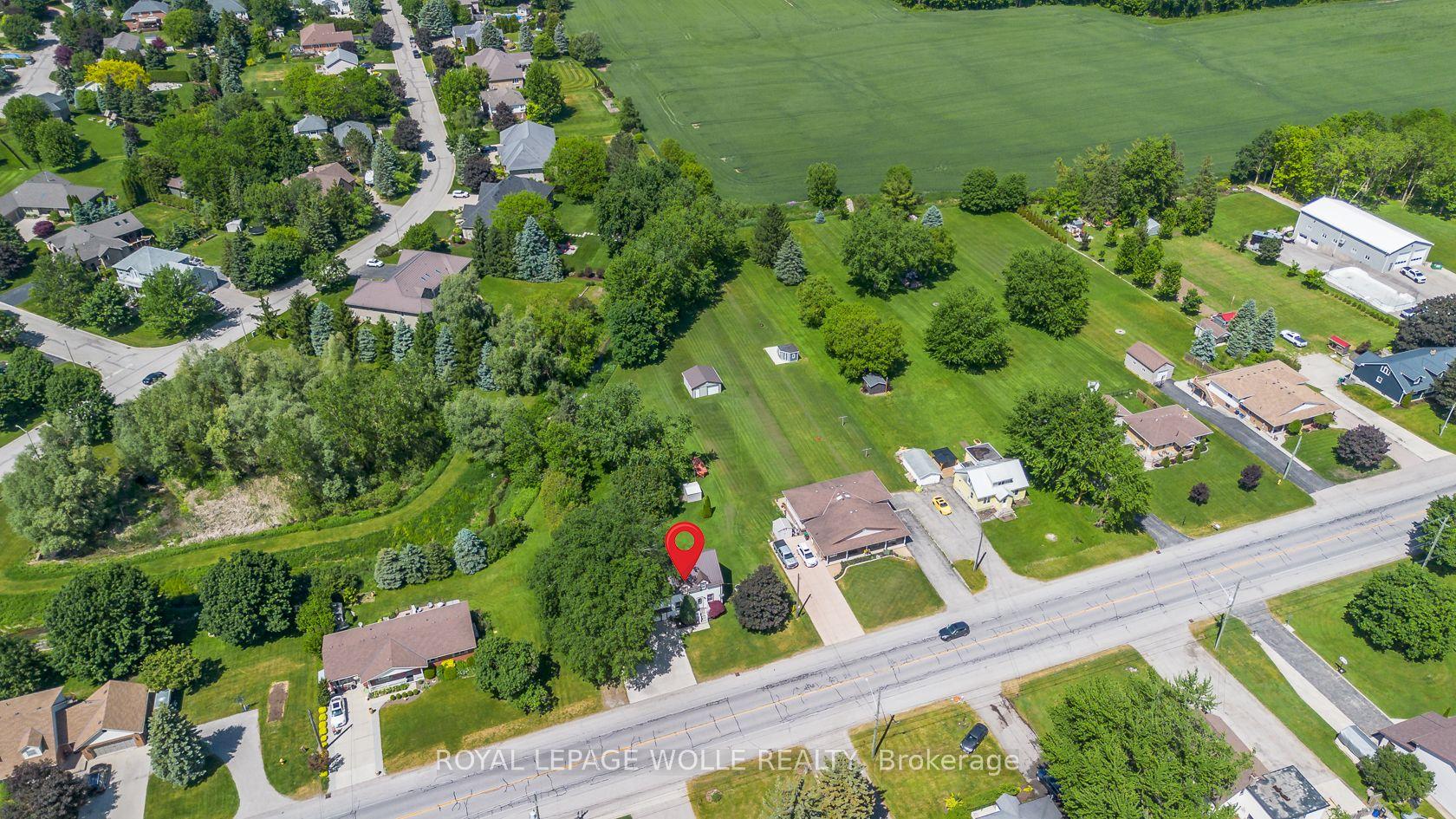 3407 LOBSINGER Line — photo 1