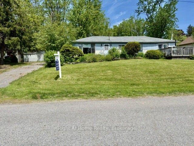 118 Percy Crescent — photo 1
