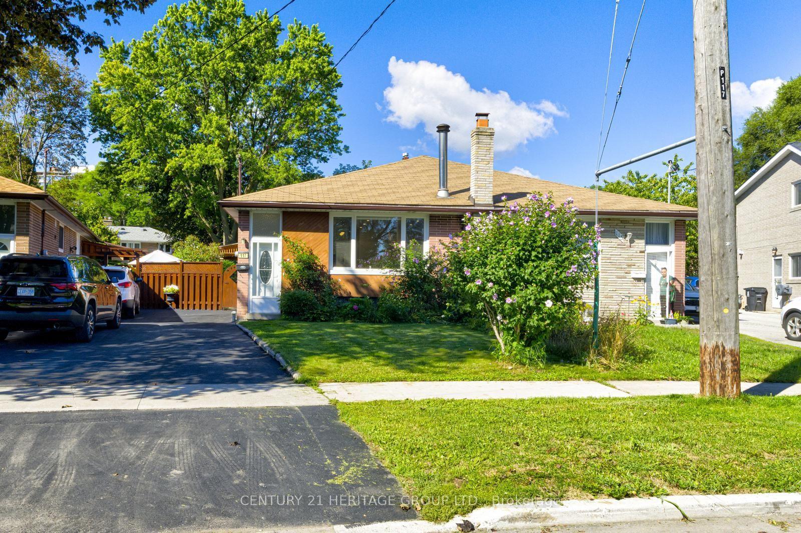 117 Marbury Crescent, Toronto — Semi-Detached for sale, photo 1