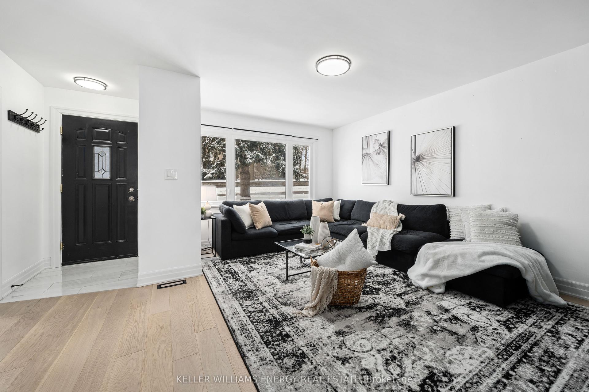 267 Liberty Street N — photo 1