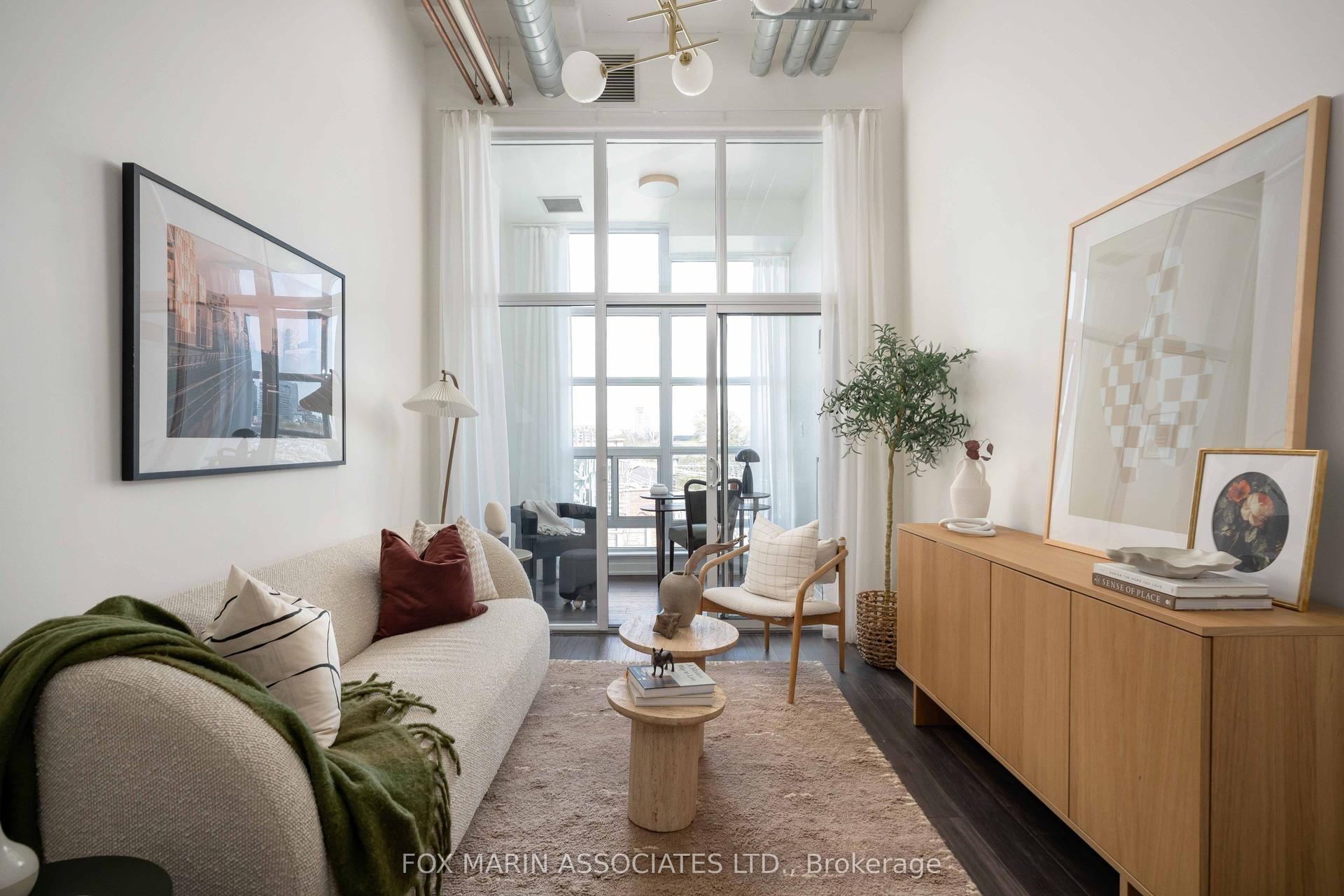 380 Macpherson Avenue 430 #430 — photo 1