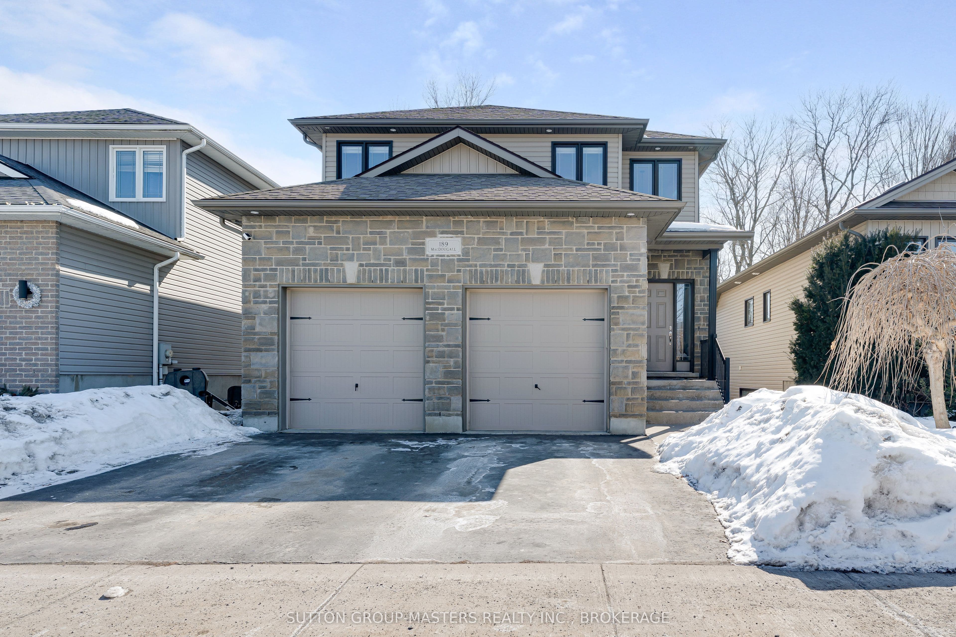 189 Macdougall Drive — photo 1