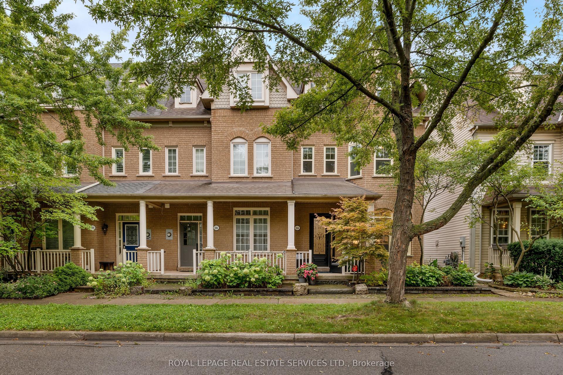 184 Gatwick Drive, Oakville — Townhouse for sale, photo 1