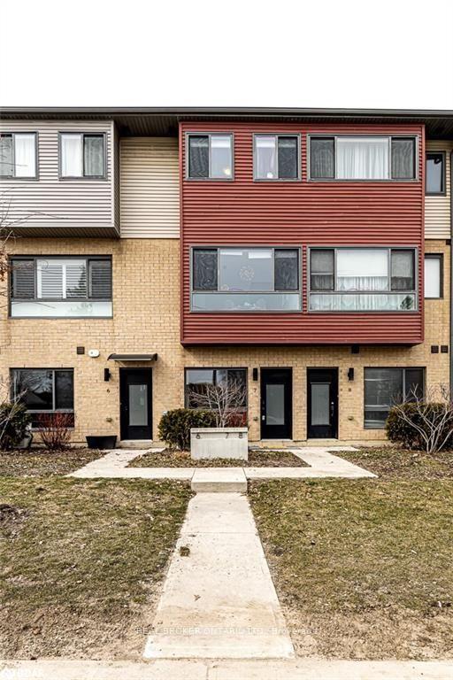 369 Essa Road 8 #8, Barrie — Townhouse for lease, photo 1