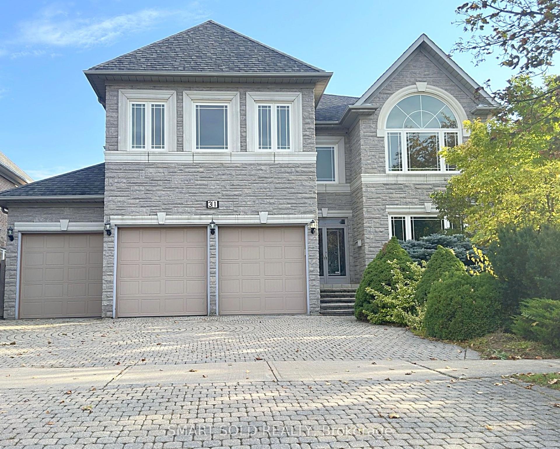 31 Black Walnut Crescent, Richmond Hill — Detached for sale, photo 1