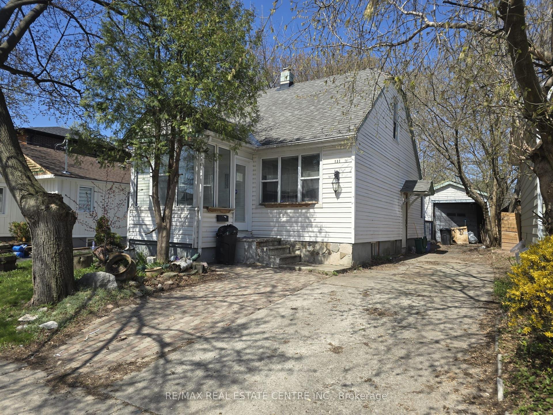 131 Stewart Street — photo 1