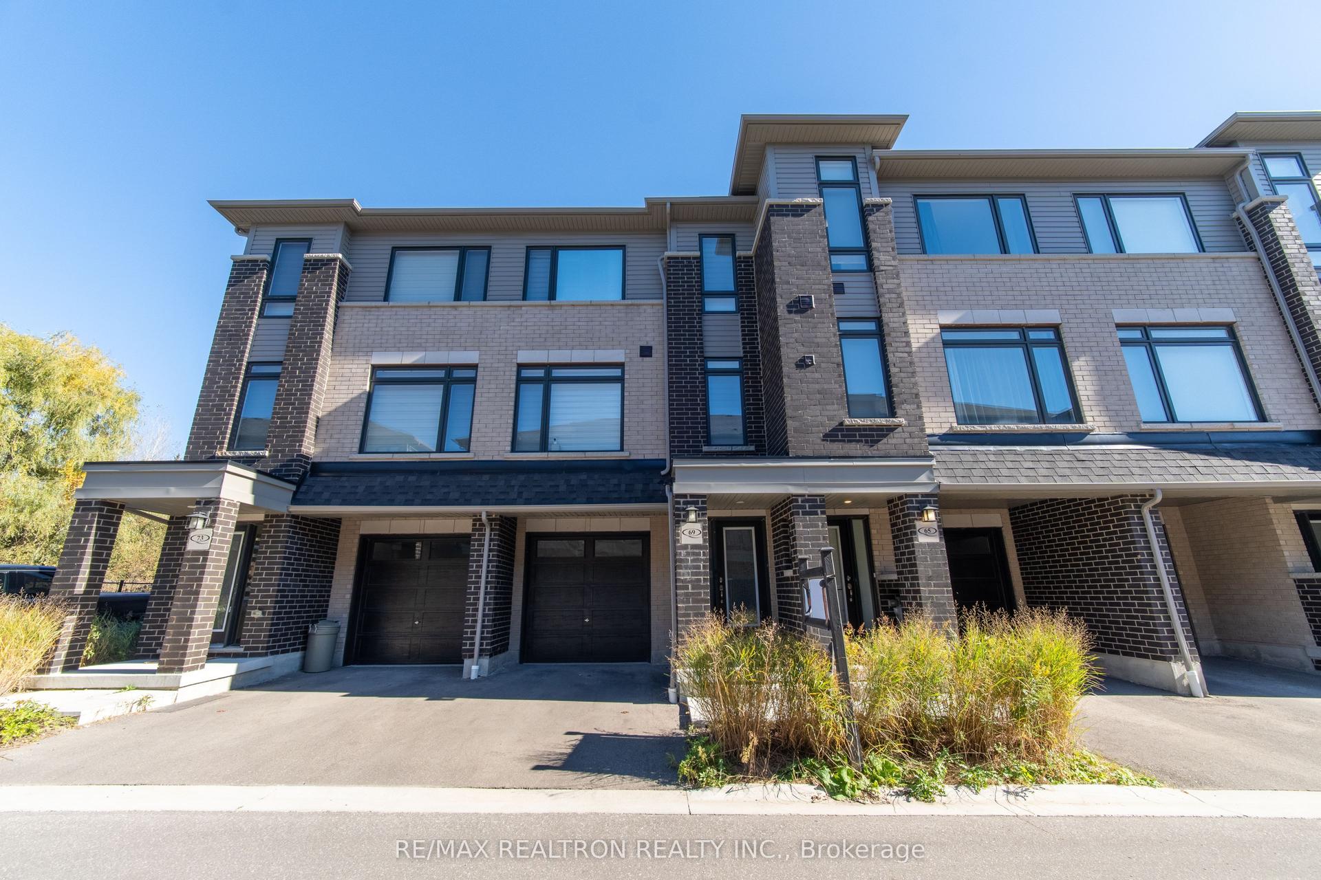 69 Emmas Way, Whitby — Townhouse for lease, photo 1