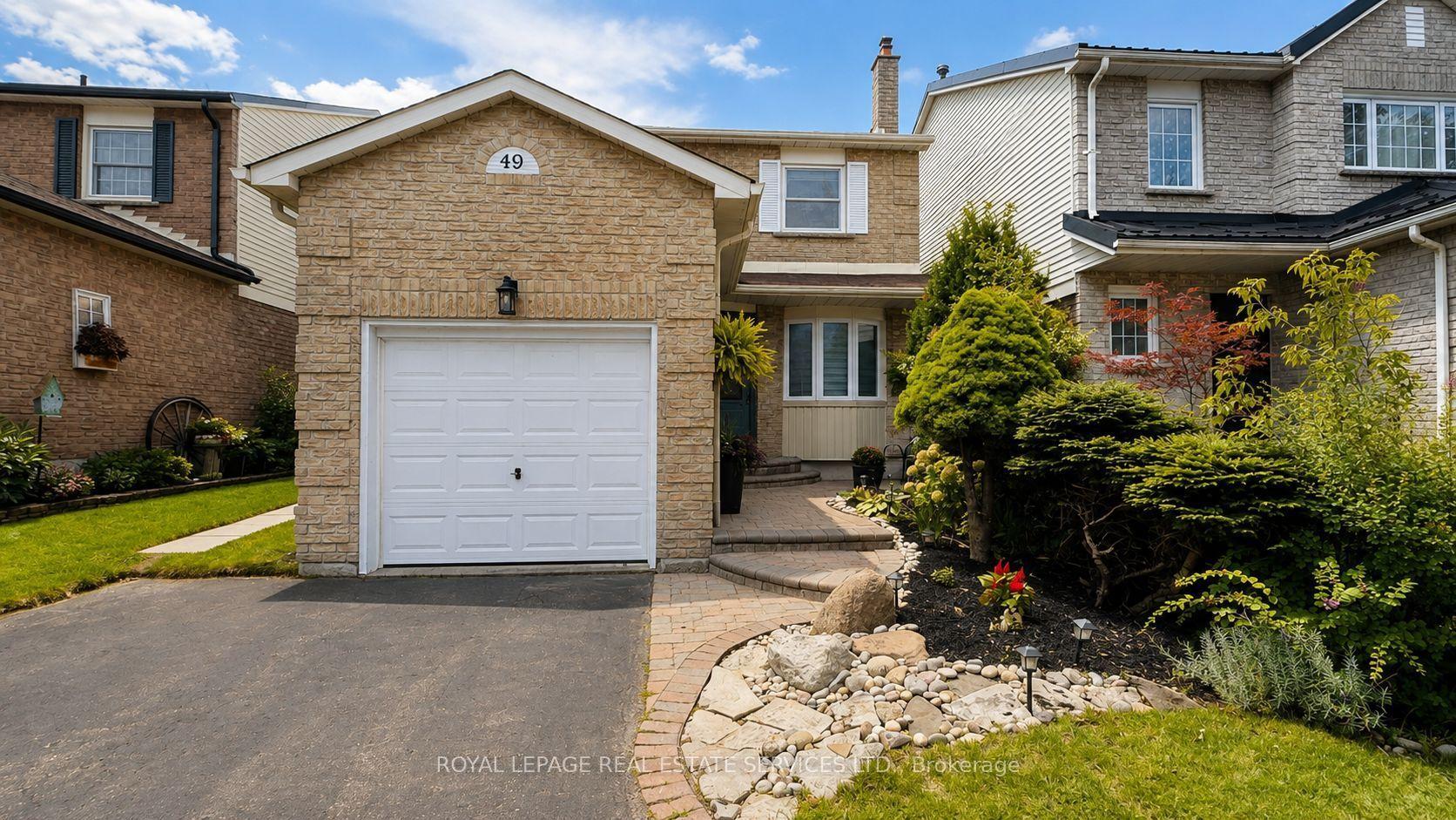 49 Lowder Place, Whitby — Detached for lease, photo 1
