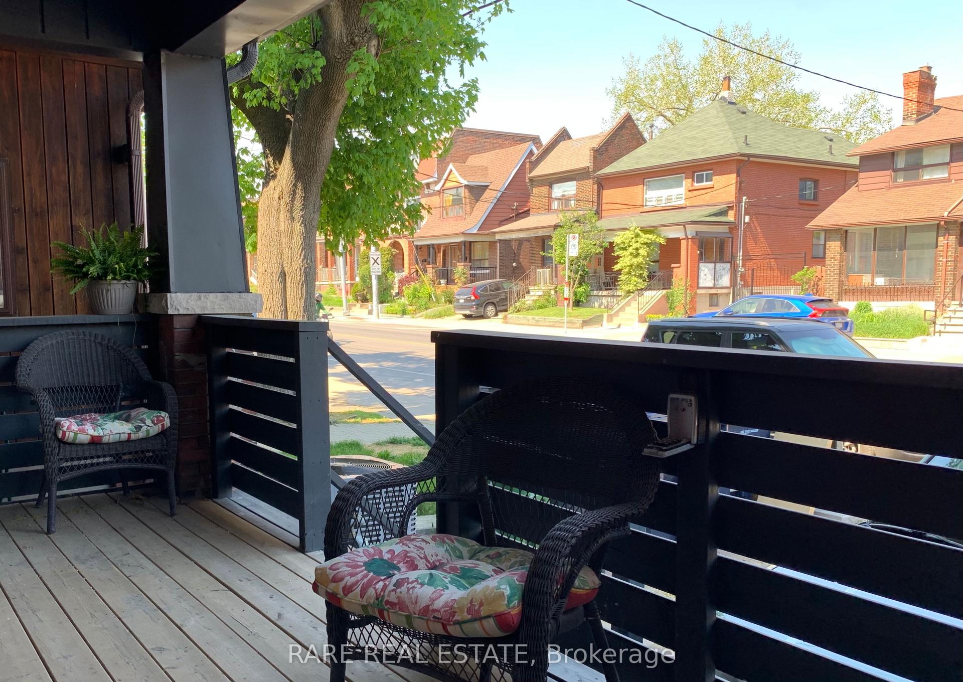 216 Oakwood Avenue — photo 1