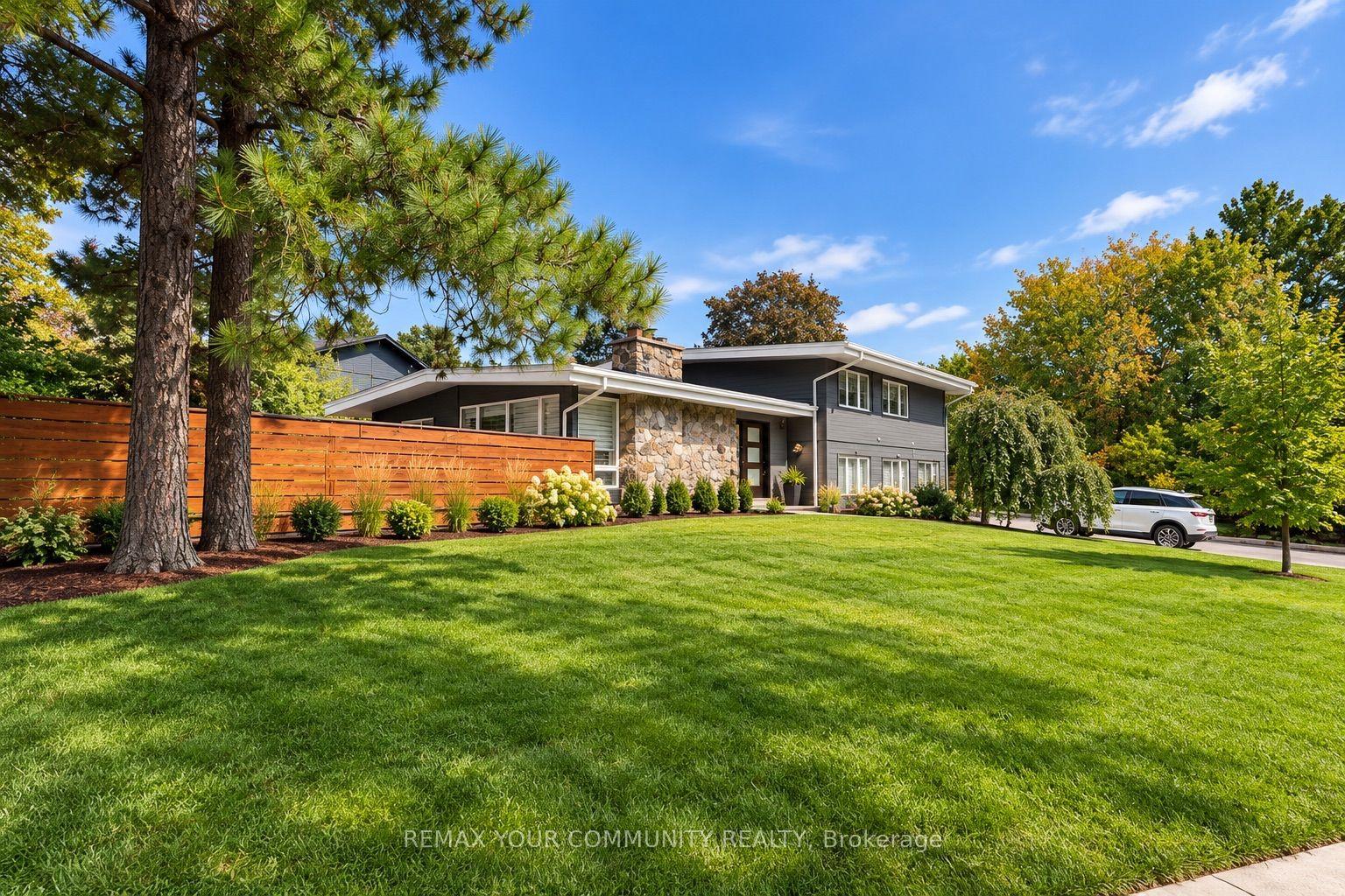 27 Artinger Court, Toronto — Detached for lease, photo 1
