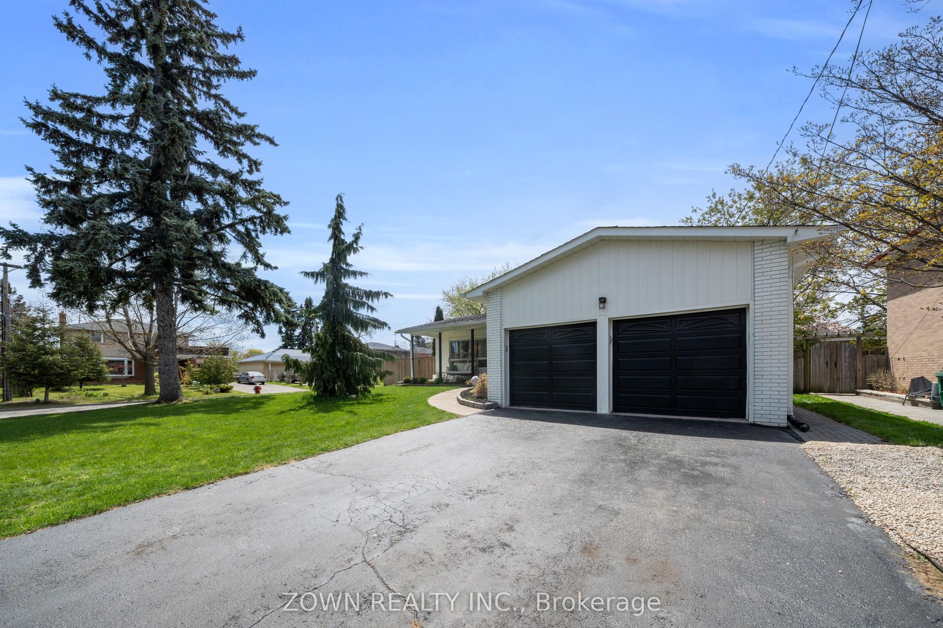 2330 Edenhurst Drive — photo 1