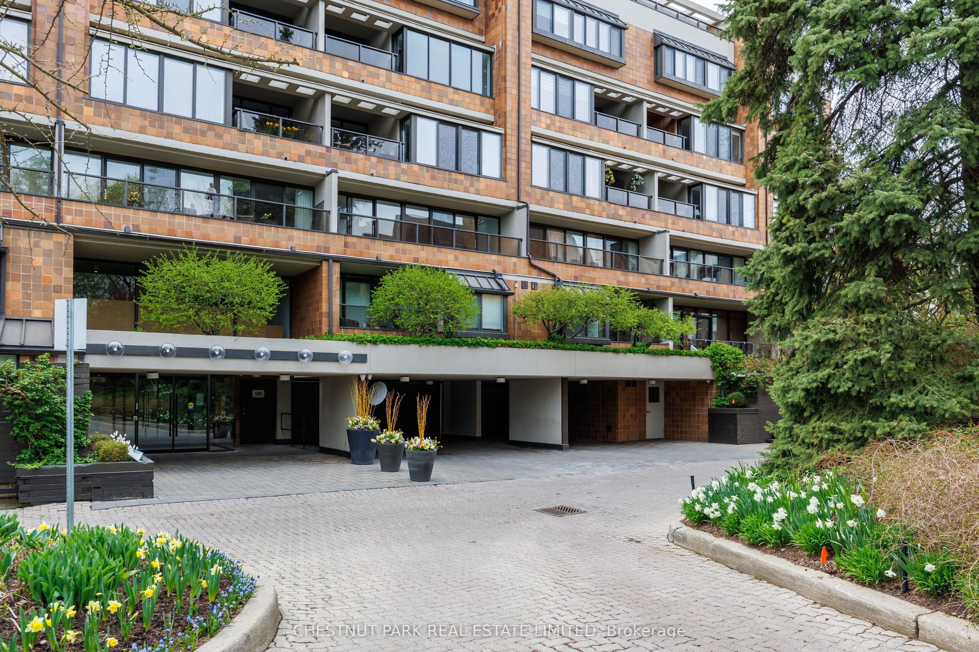 40 Oaklands Avenue 203 #203, Toronto — Condo for lease, photo 1