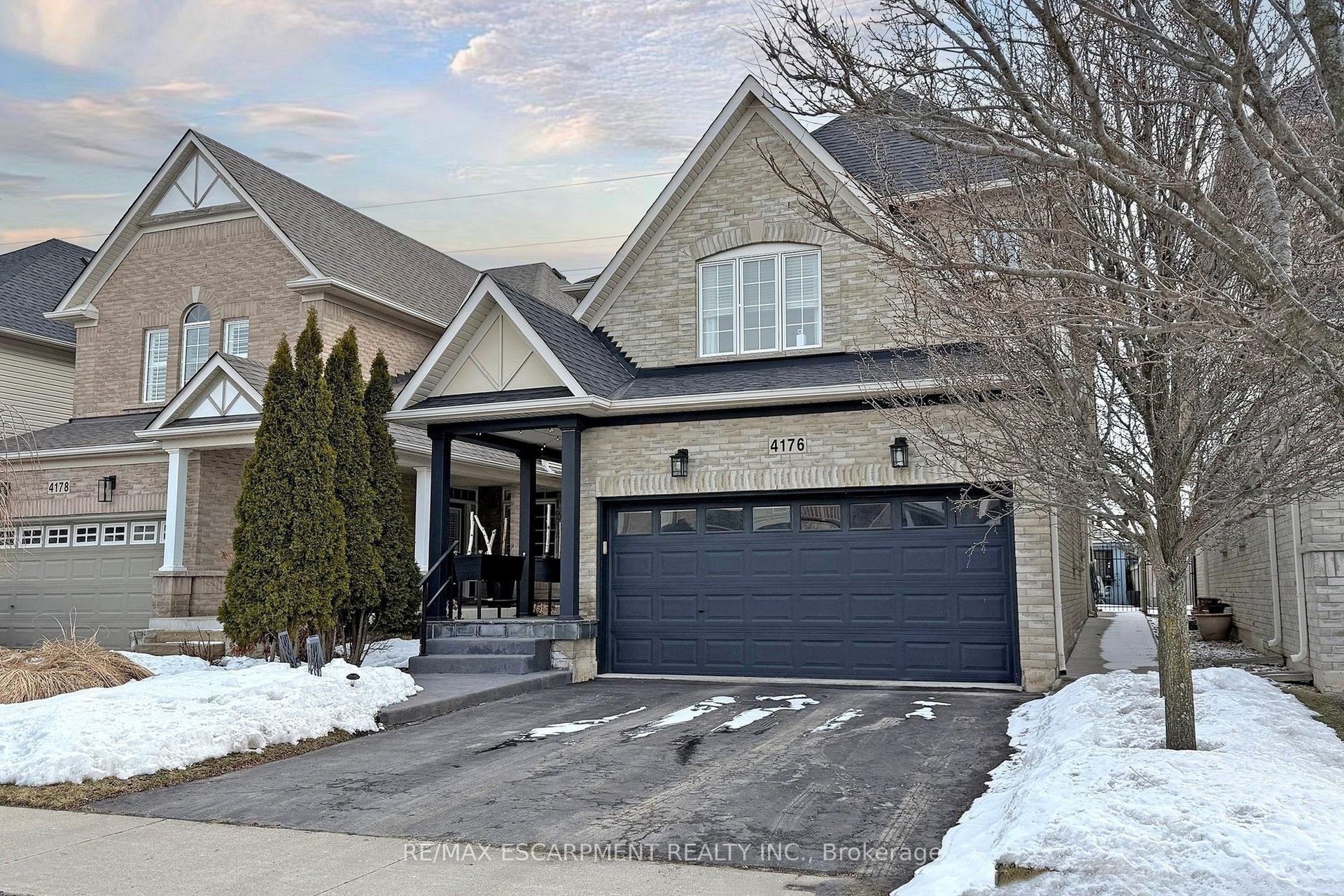 4176 Saunders Crescent — photo 1
