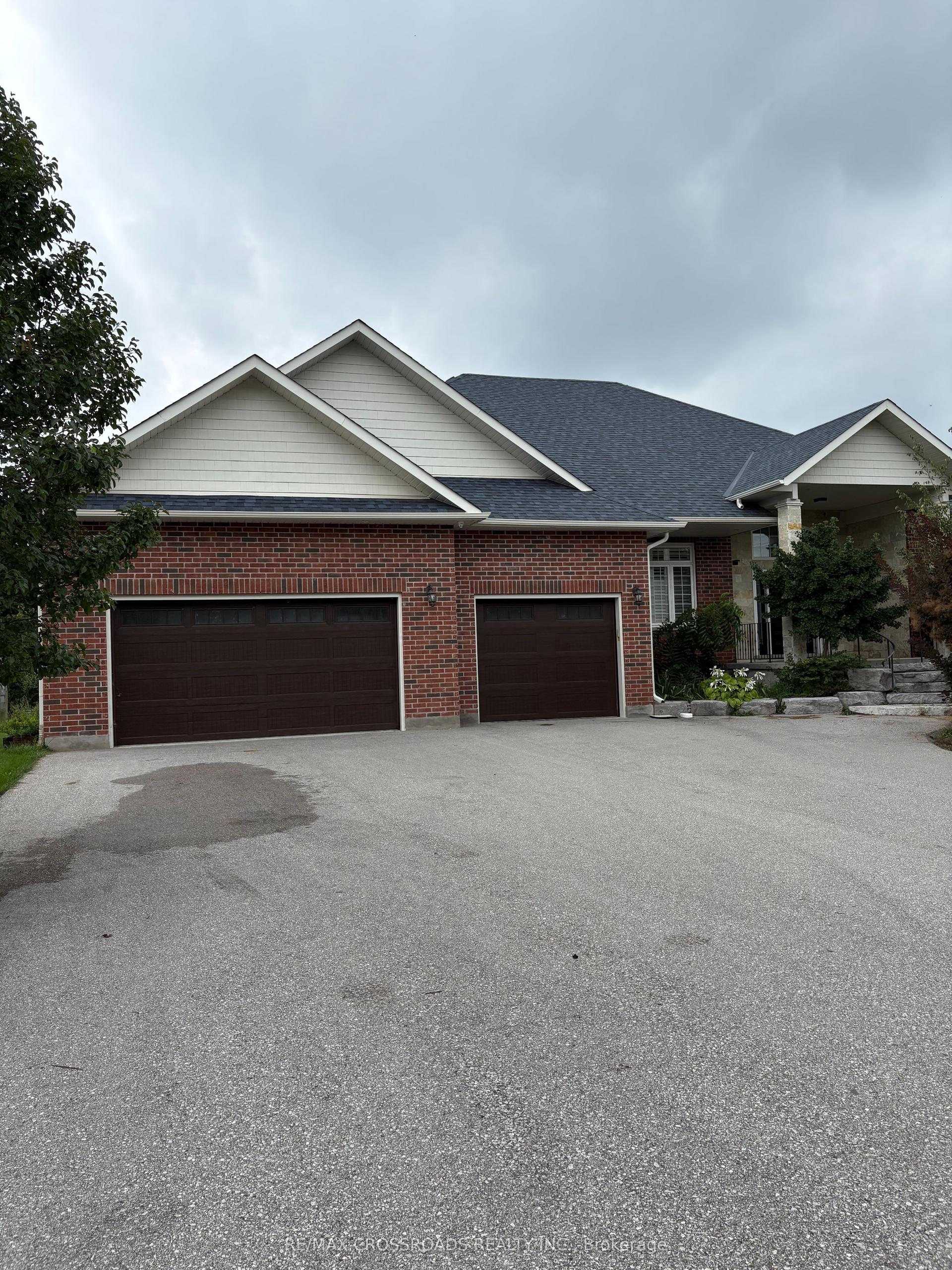 4 Blake Street, East Gwillimbury — Detached for lease, photo 1