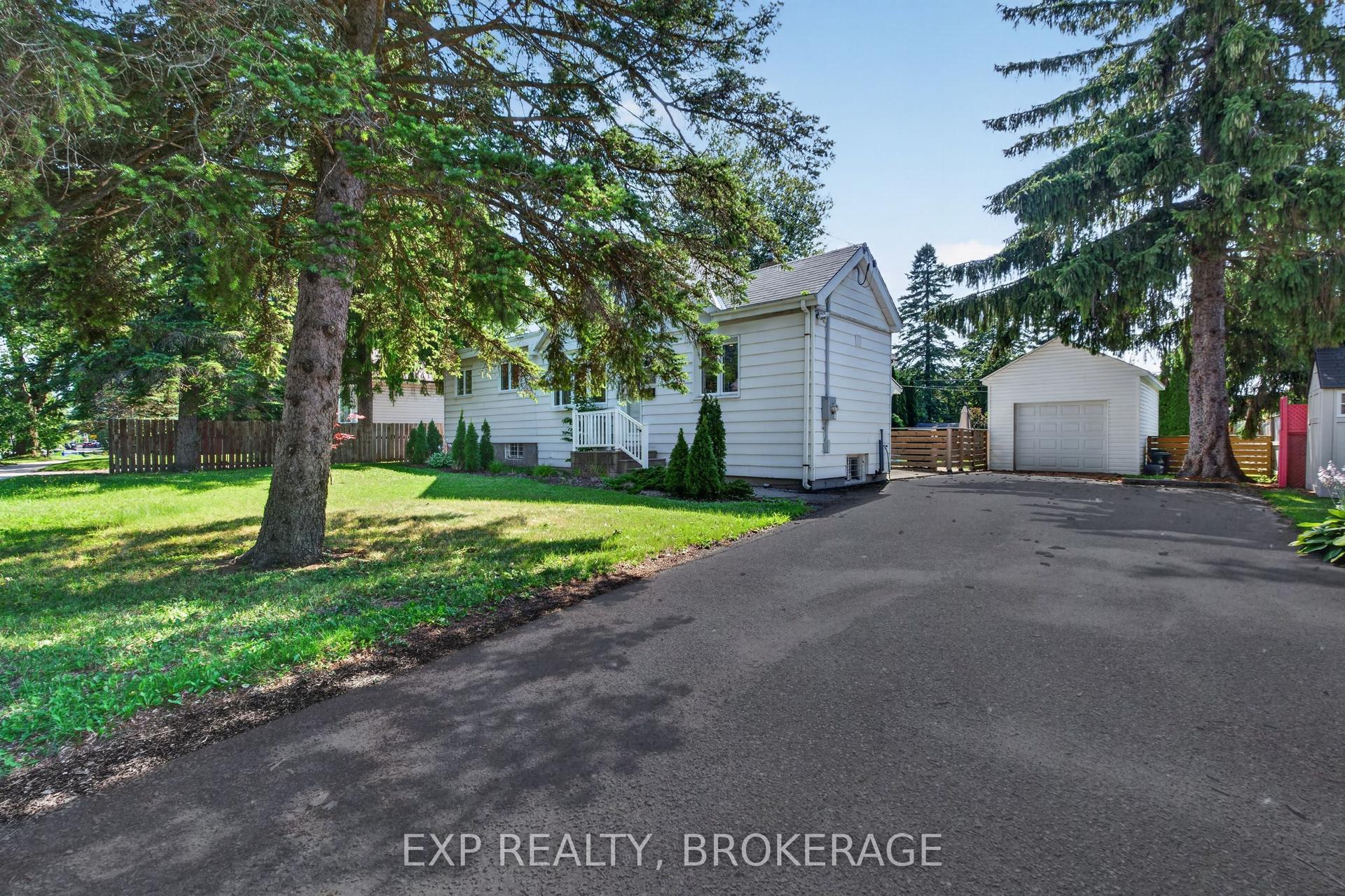 646 PORTSMOUTH Avenue, Kingston — Detached for sale, photo 1