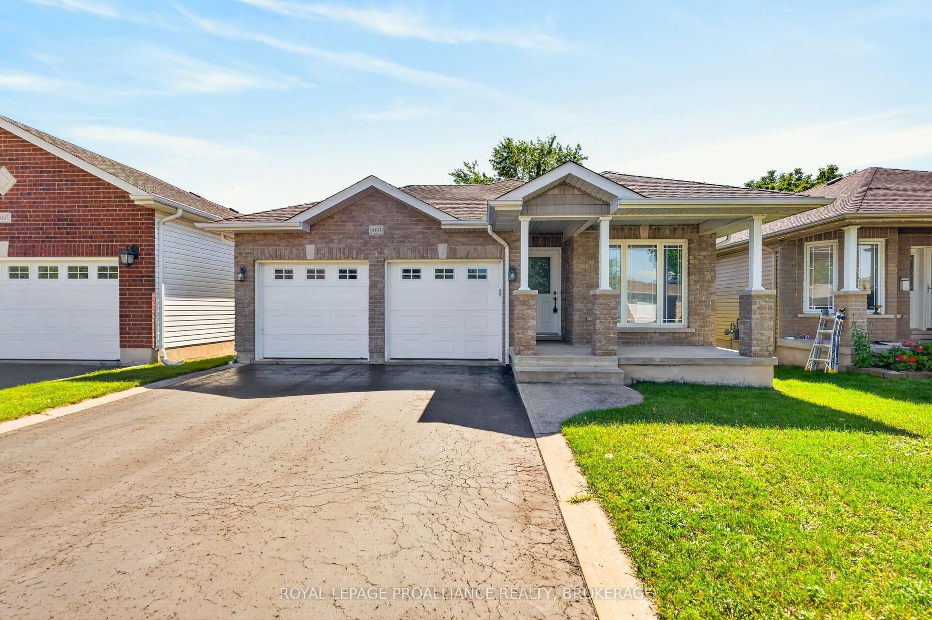 1097 Crossfield Avenue, Kingston — Detached for sale, photo 1