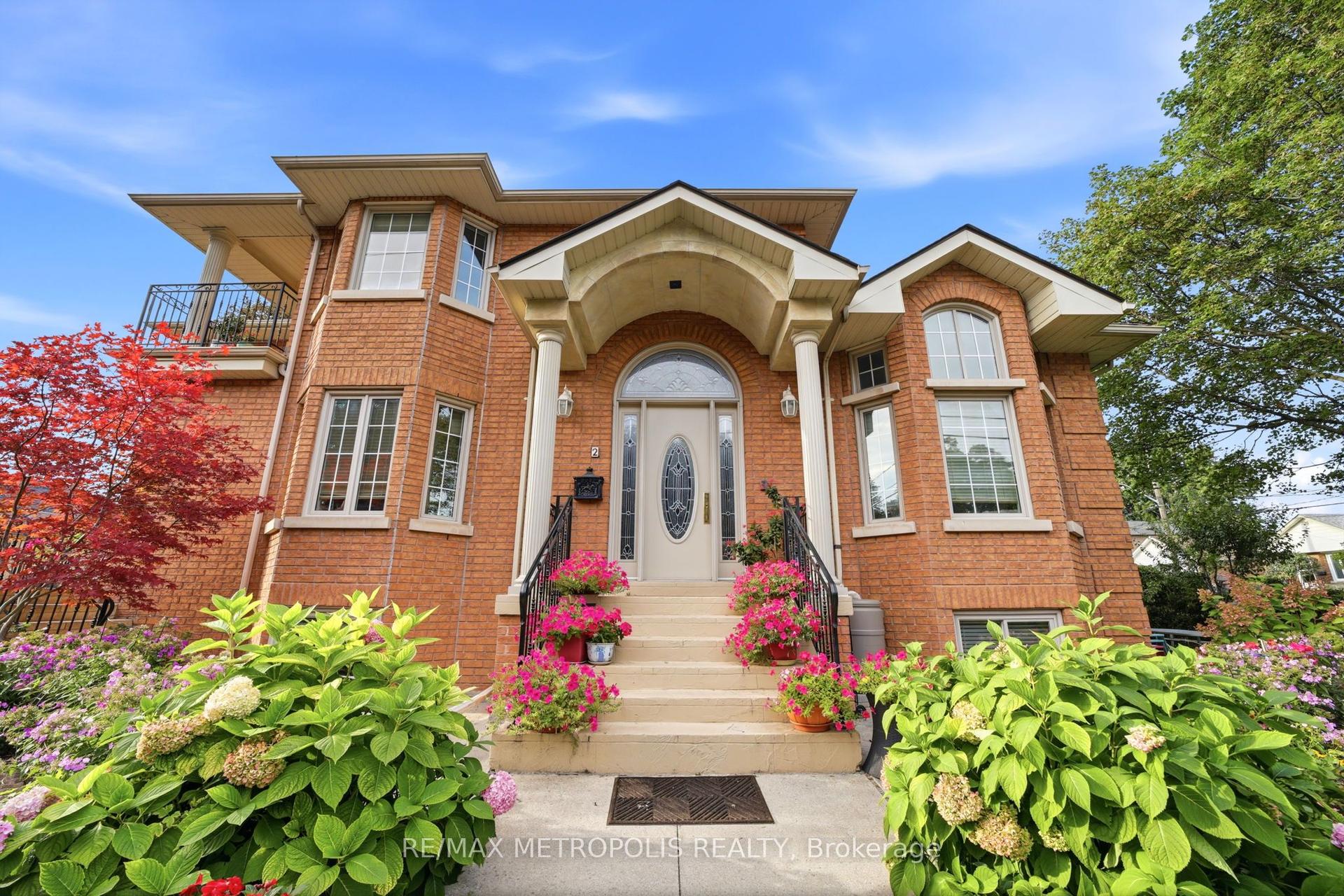 2 Denvale Road BSMT #BSMT, Toronto — Detached for lease, photo 1