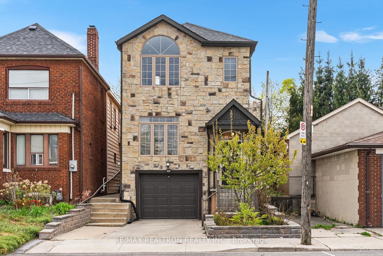 51 Rogers Road — photo 1