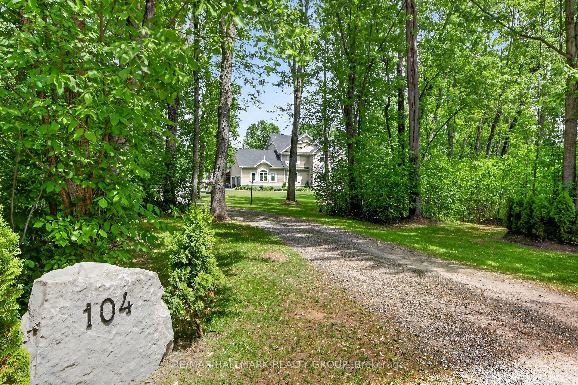 104 Wilbert Cox Drive, Carp - Huntley Ward — Detached for sale, photo 1
