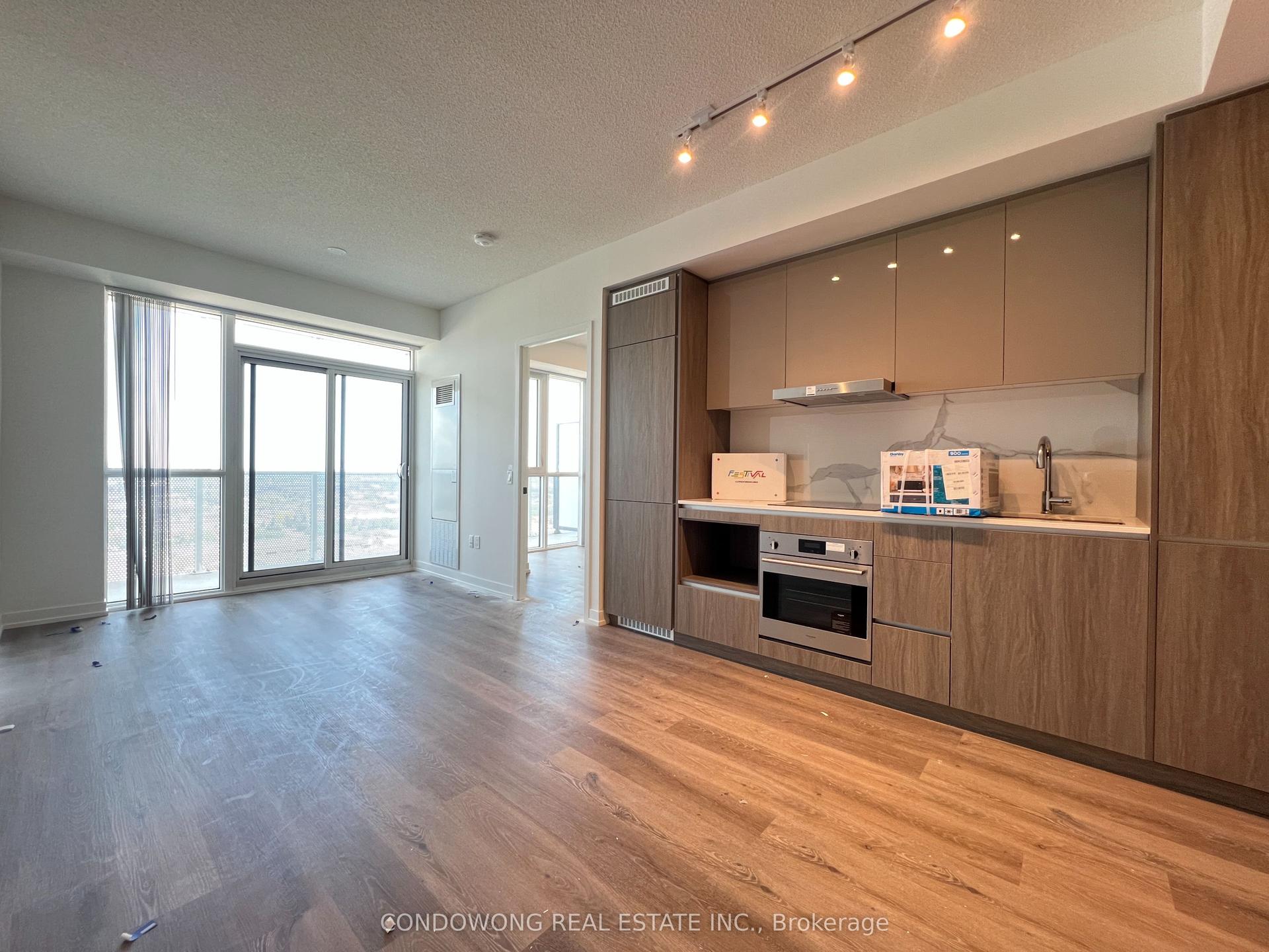 28 Interchange Way 2606 #2606 — photo 1