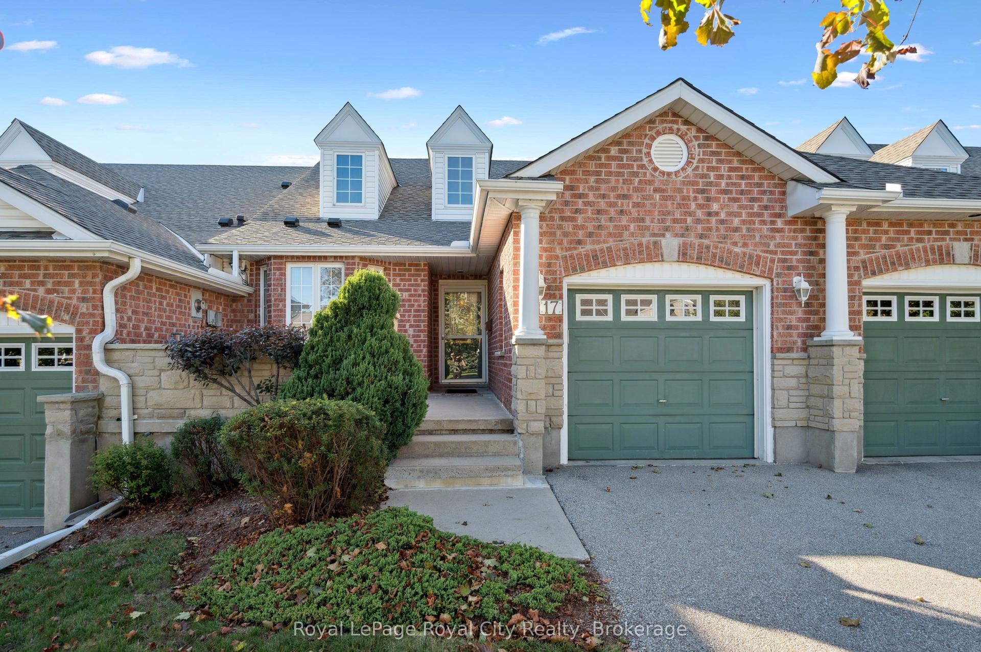 17 Terraview Crescent — photo 1