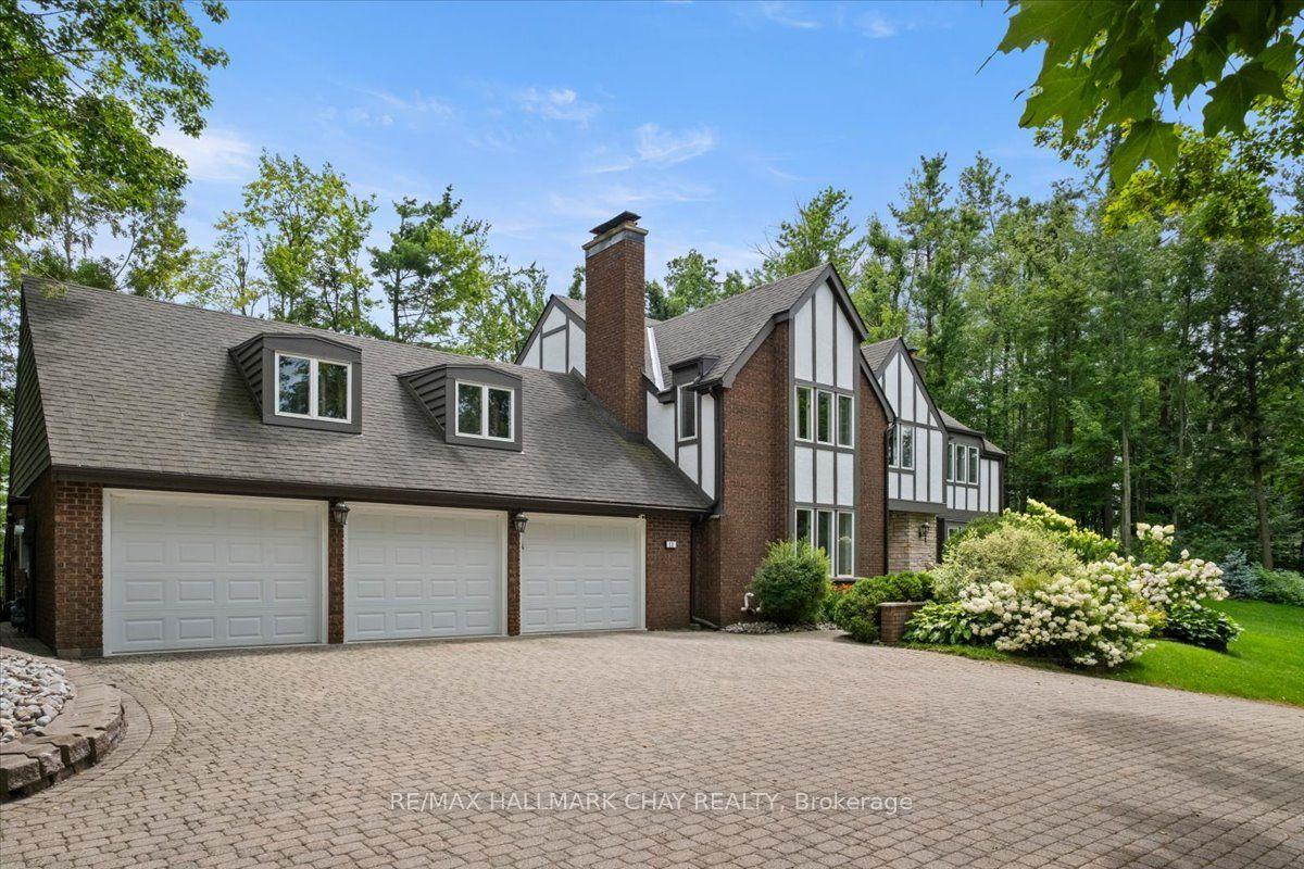 11 Park Trail, Springwater — Detached for sale, photo 1