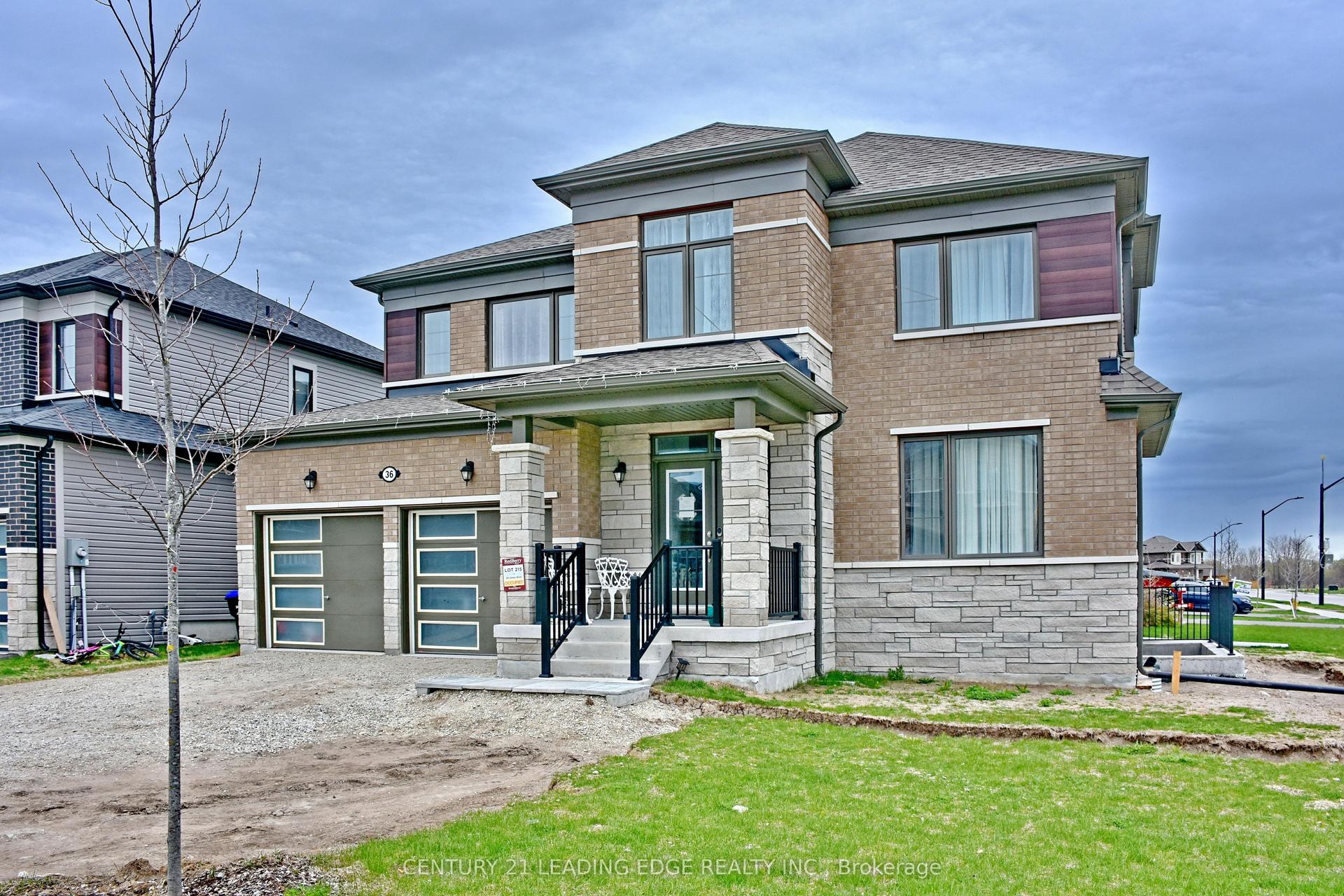 36 Union Boulevard — photo 1