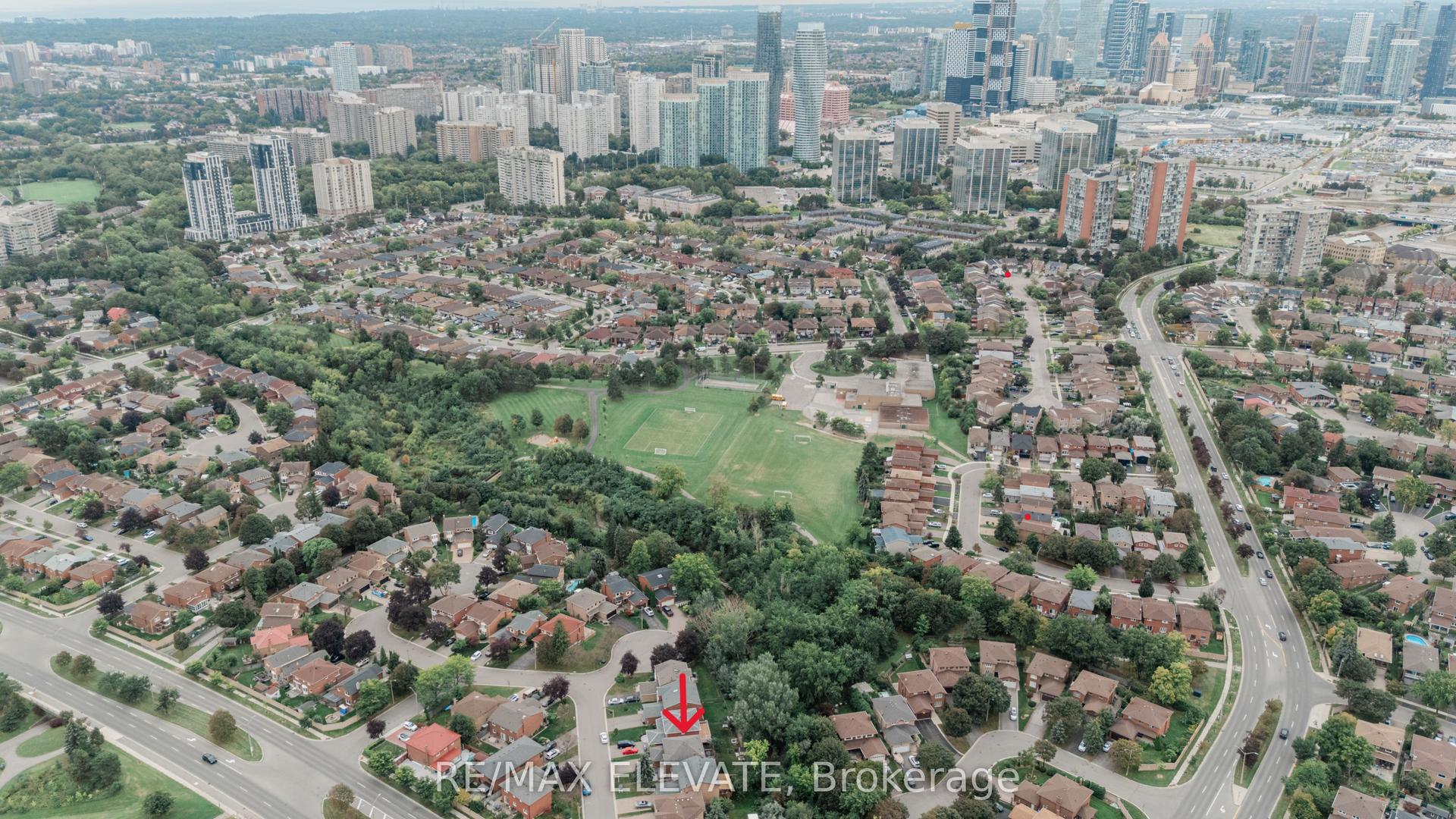 4242 Petersburg Crescent, Mississauga — Detached for sale, photo 1