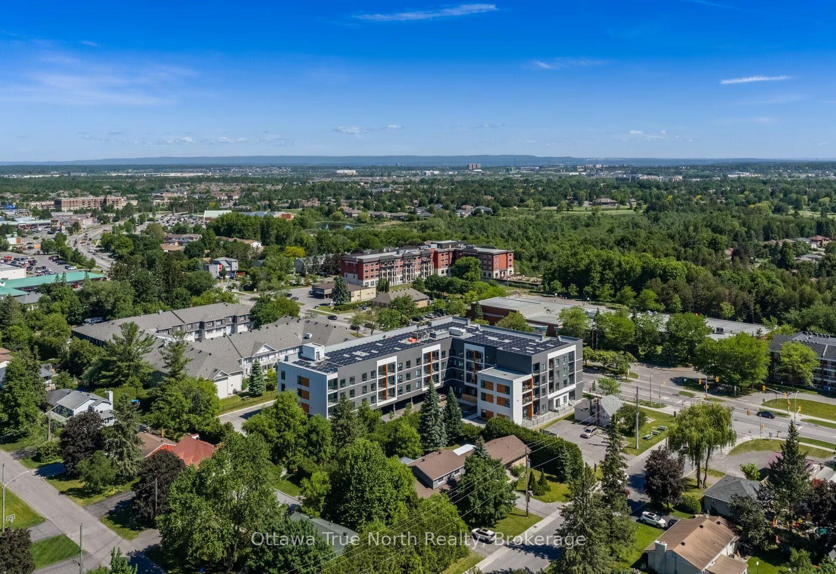 1370 Stttsville Main Street 318 #318, Stittsville - Munster - Richmond — Multiplex for lease, photo 1