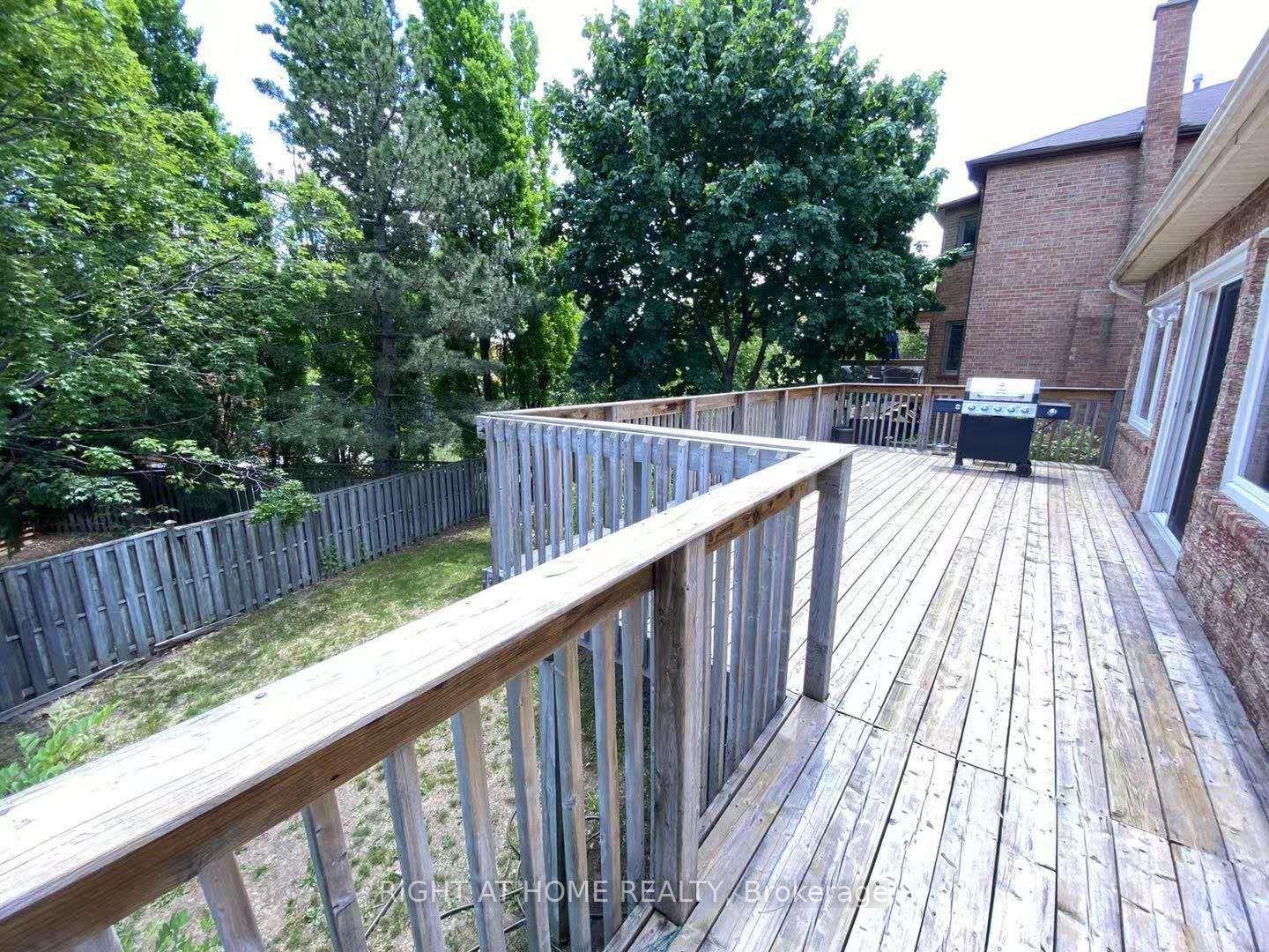 3 Hollingham Road — photo 1