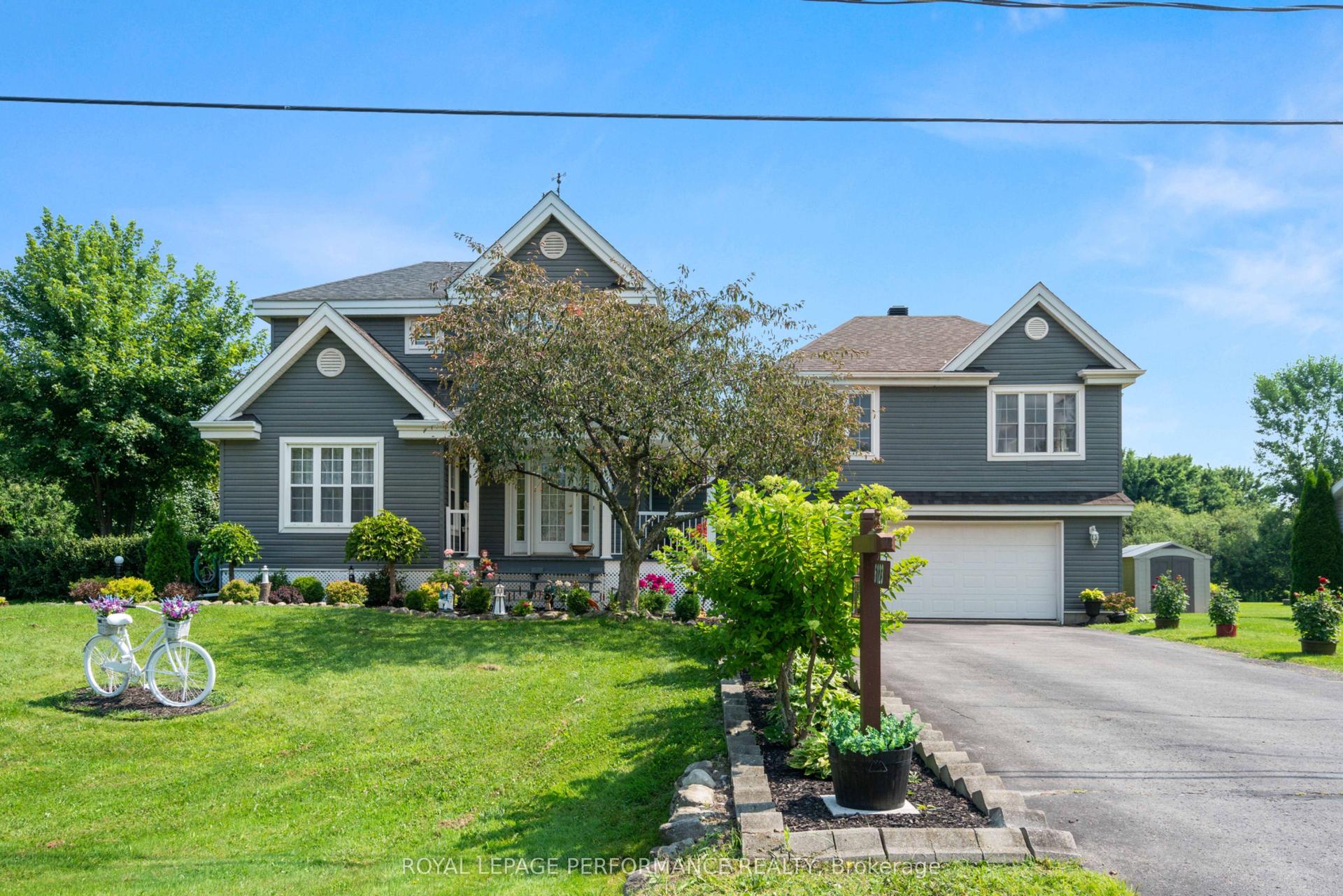 6123 MacBain Street, South Glengarry — Detached for sale, photo 1