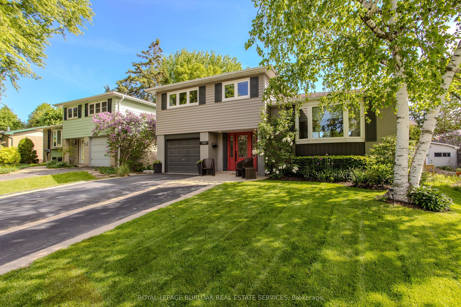 1487 Rusholme Crescent — photo 1