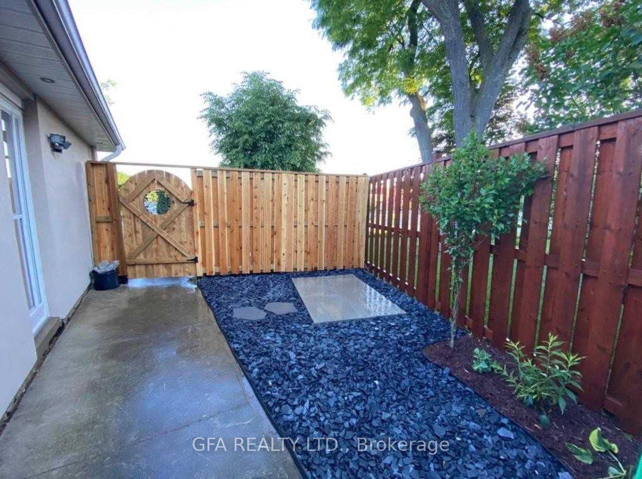 9 Melville Crescent #Lower ##Lower, Brampton — Detached for lease, photo 1