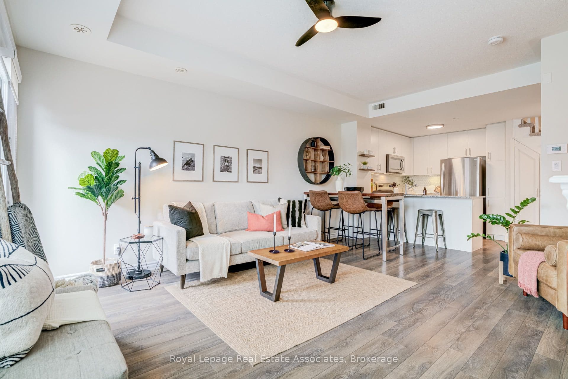 95 Eastwood Park Gardens 13 #13 — photo 1