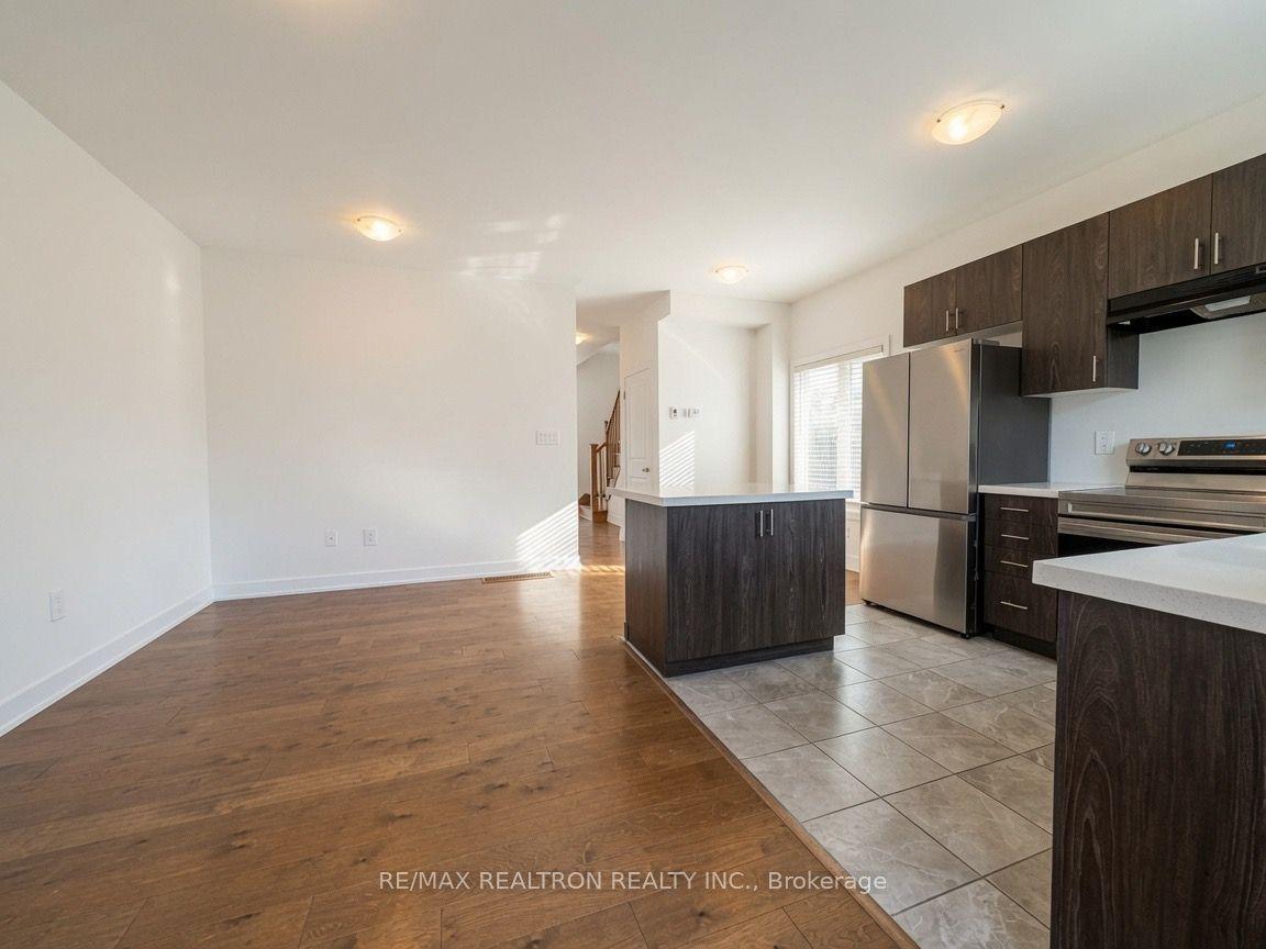 36 Westwood Avenue, Barrie — Townhouse for lease, photo 1