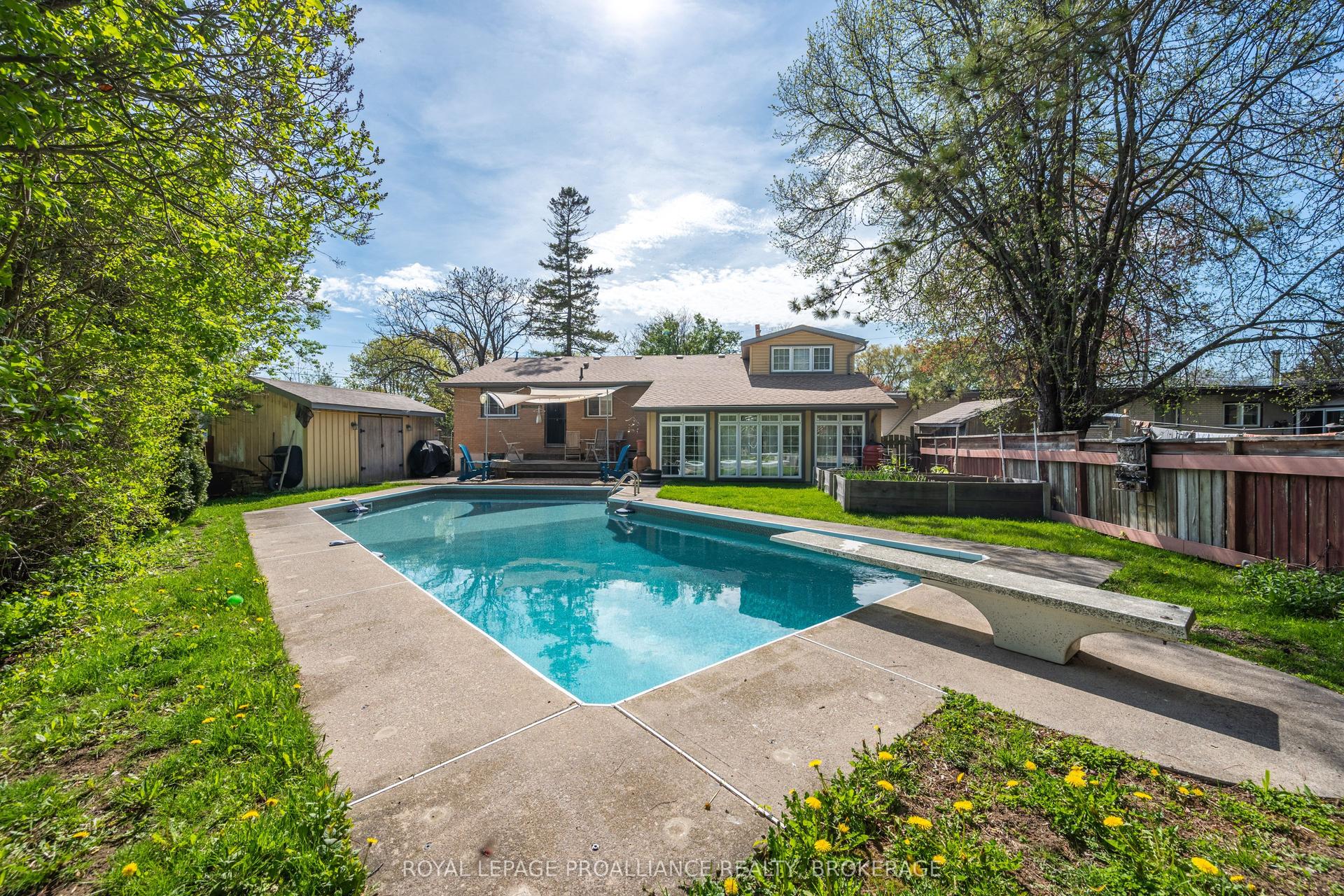 62 Montgomery Boulevard — photo 1