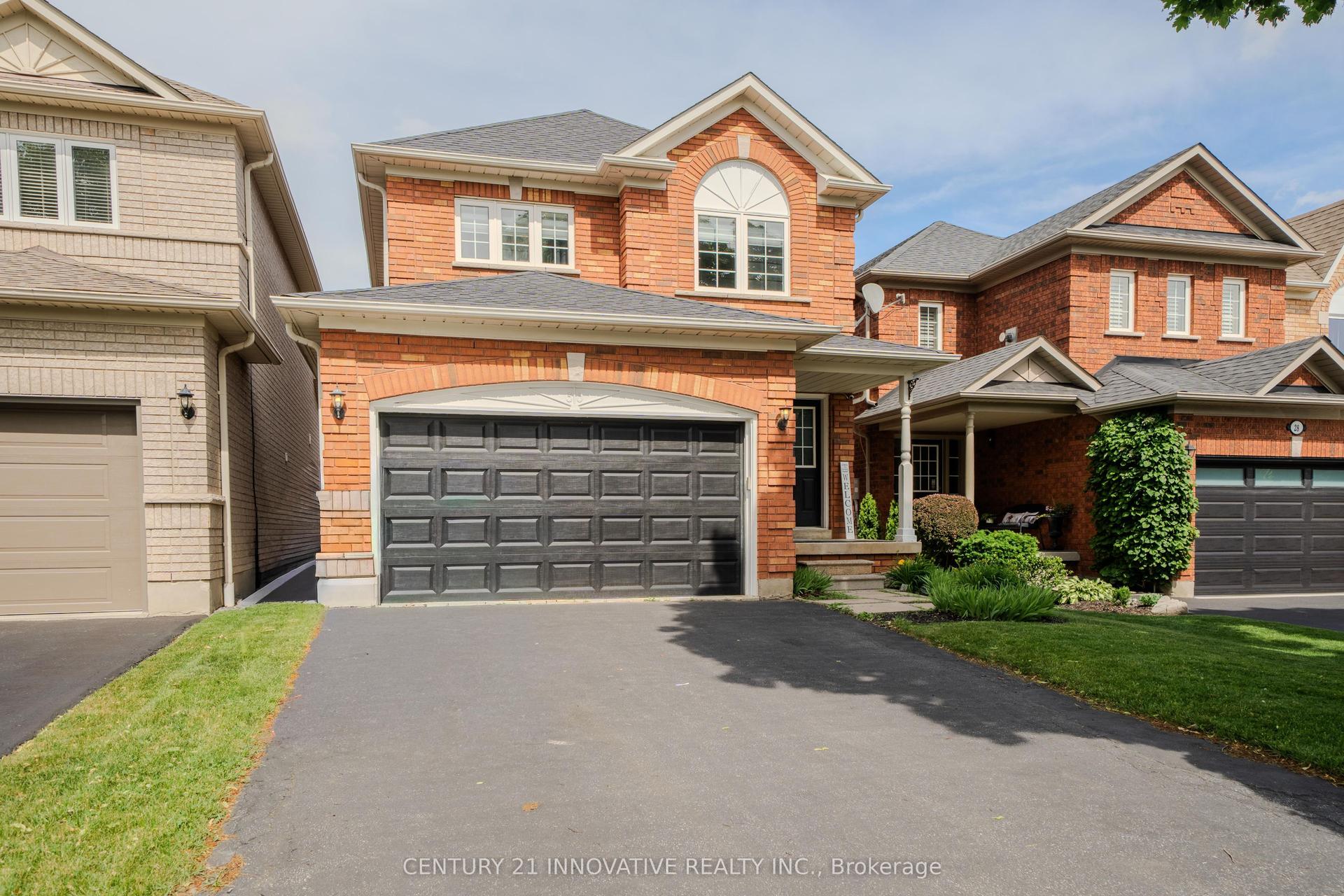 30 Castle Green Drive, Whitby — Detached for lease, photo 1