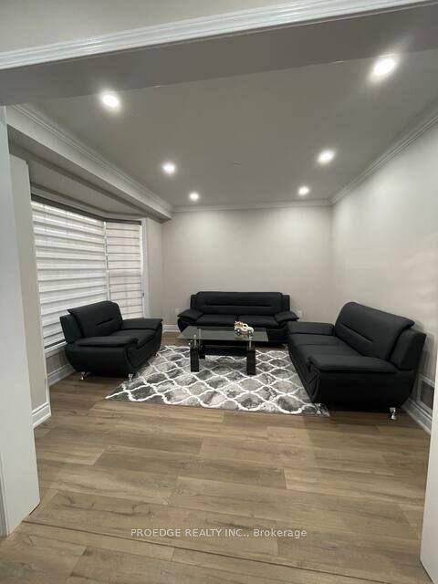 2357 Falkland Crescent, Oakville — Detached for lease, photo 1