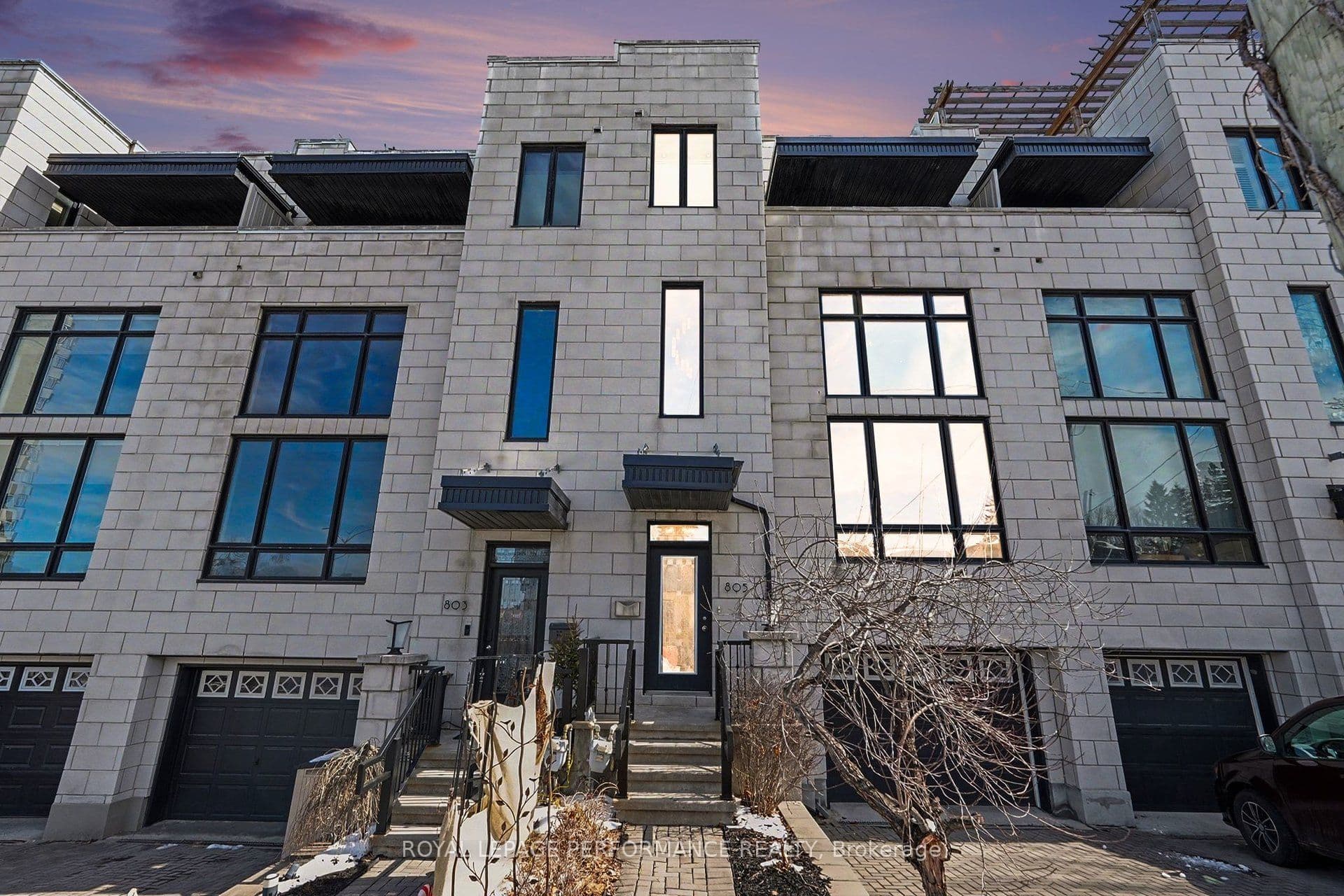 805 Kingsmere Avenue — photo 1