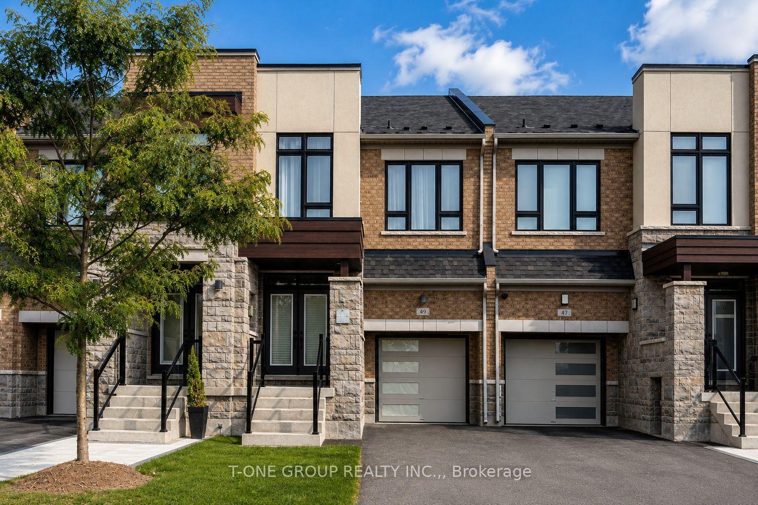 49 Ducharme Drive, Richmond Hill — Townhouse for lease, photo 1