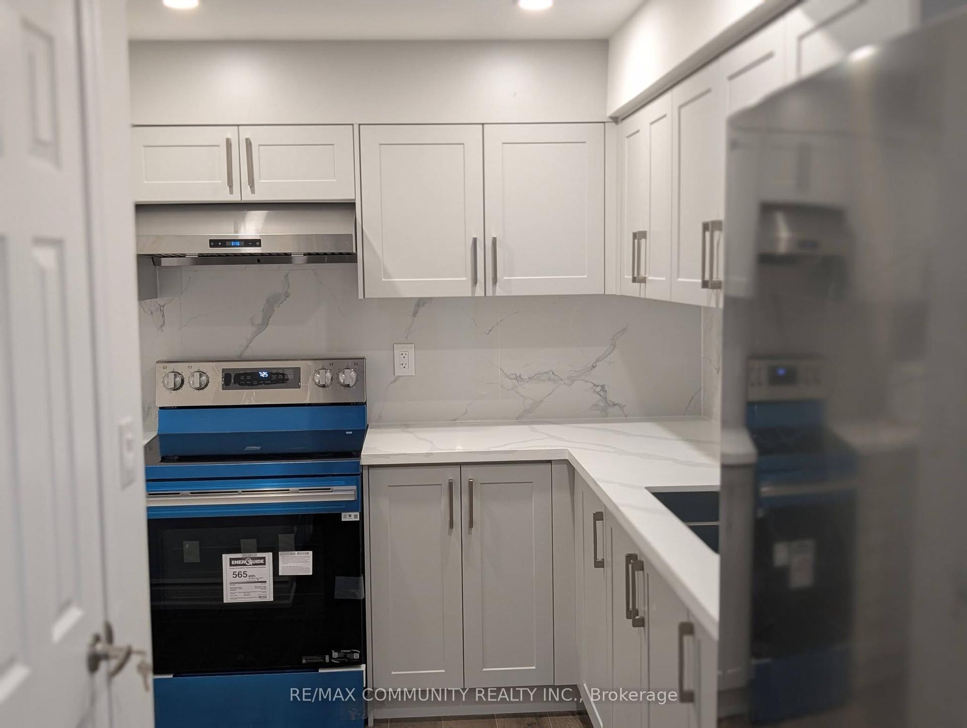 201 Ronal Guscott Street, Oshawa — Detached for lease, photo 1