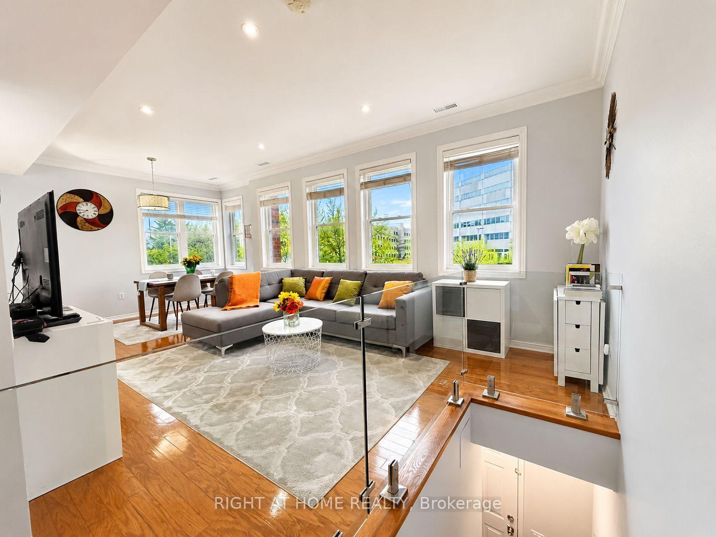 760 Lawrence Avenue W 221 #221, Toronto — Condo Town for sale, photo 1