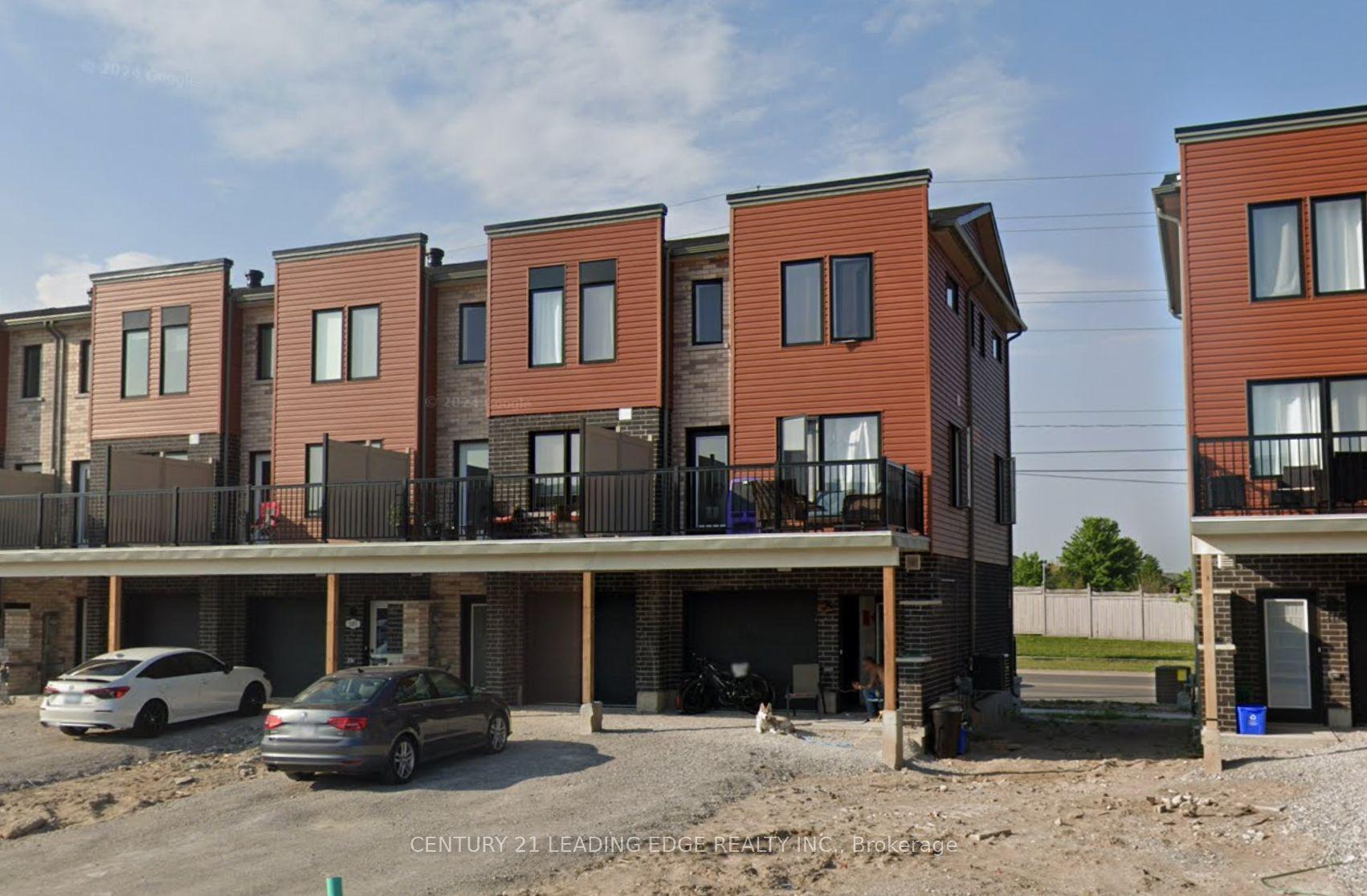 109 Fairlane Avenue S, Barrie — Townhouse for sale, photo 1