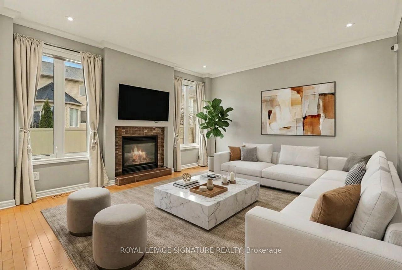 129 Tapestry Drive — photo 1