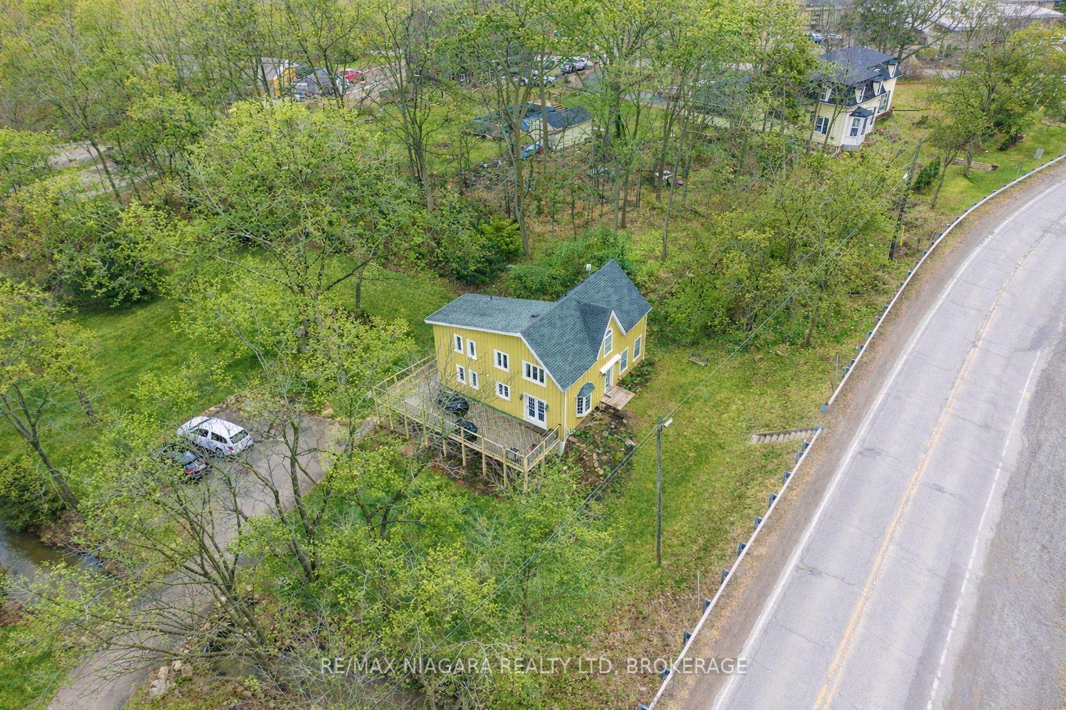 5515 King Street — photo 1