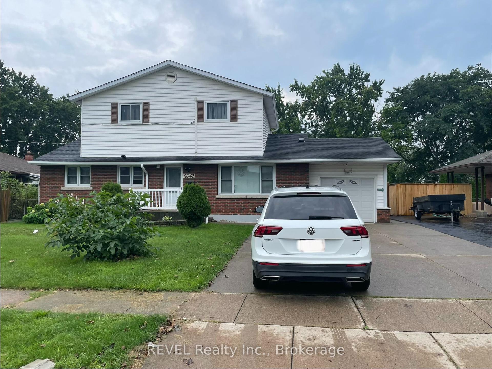 6042 Stevens Street Main #Main, Niagara Falls — Detached for lease, photo 1