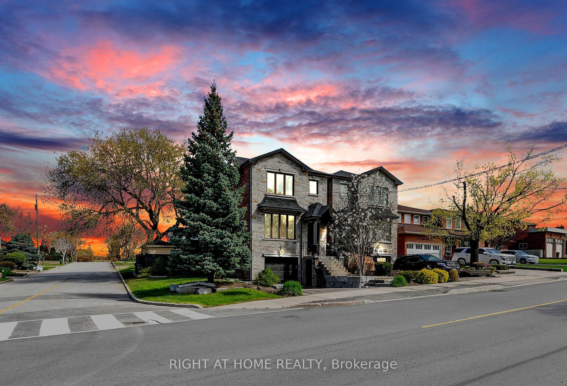 204 Maple Leaf Drive — photo 1