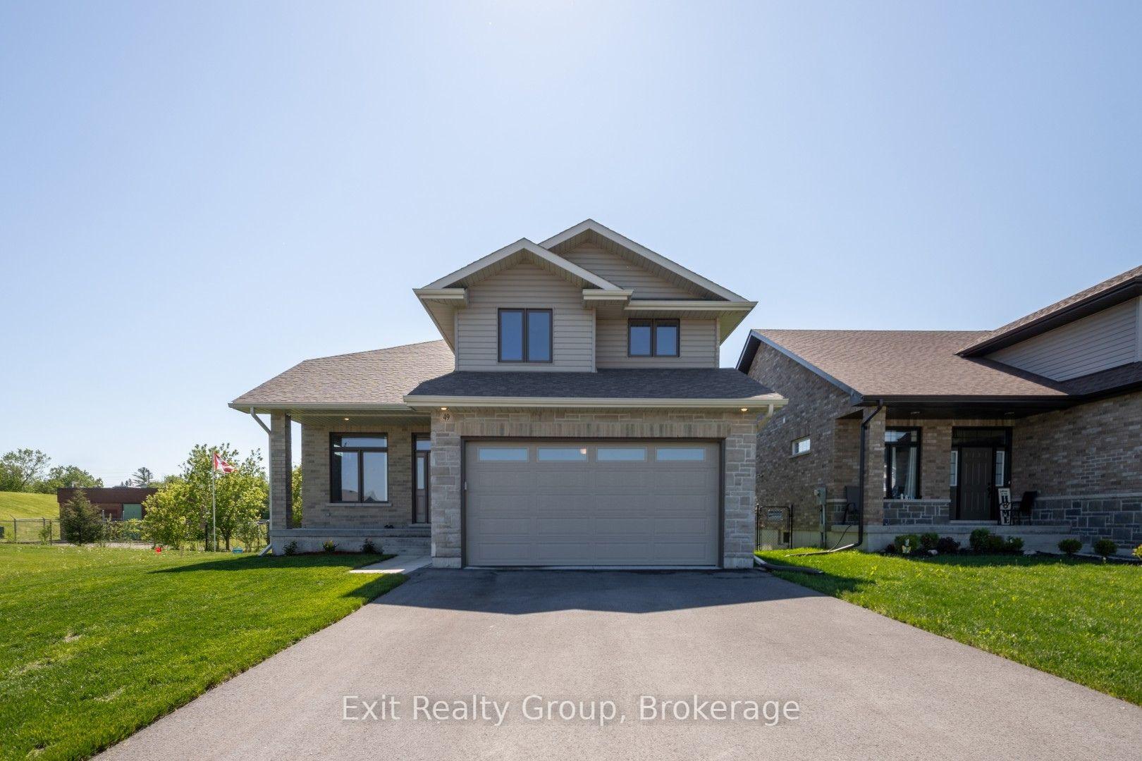 49 Lanark Drive, Belleville — Detached for sale, photo 1